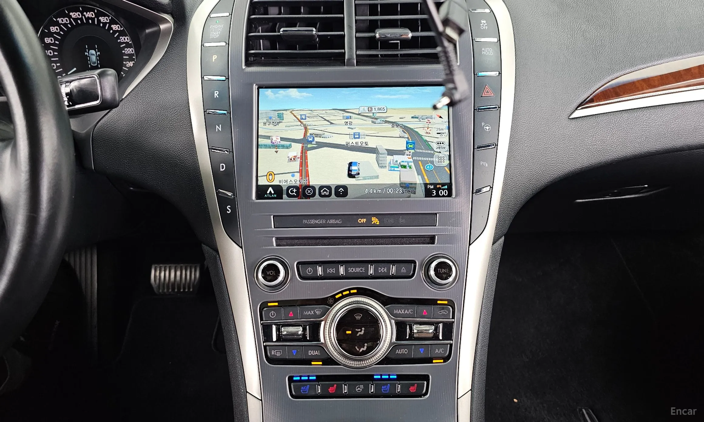 Lincoln New MKZ превью 14