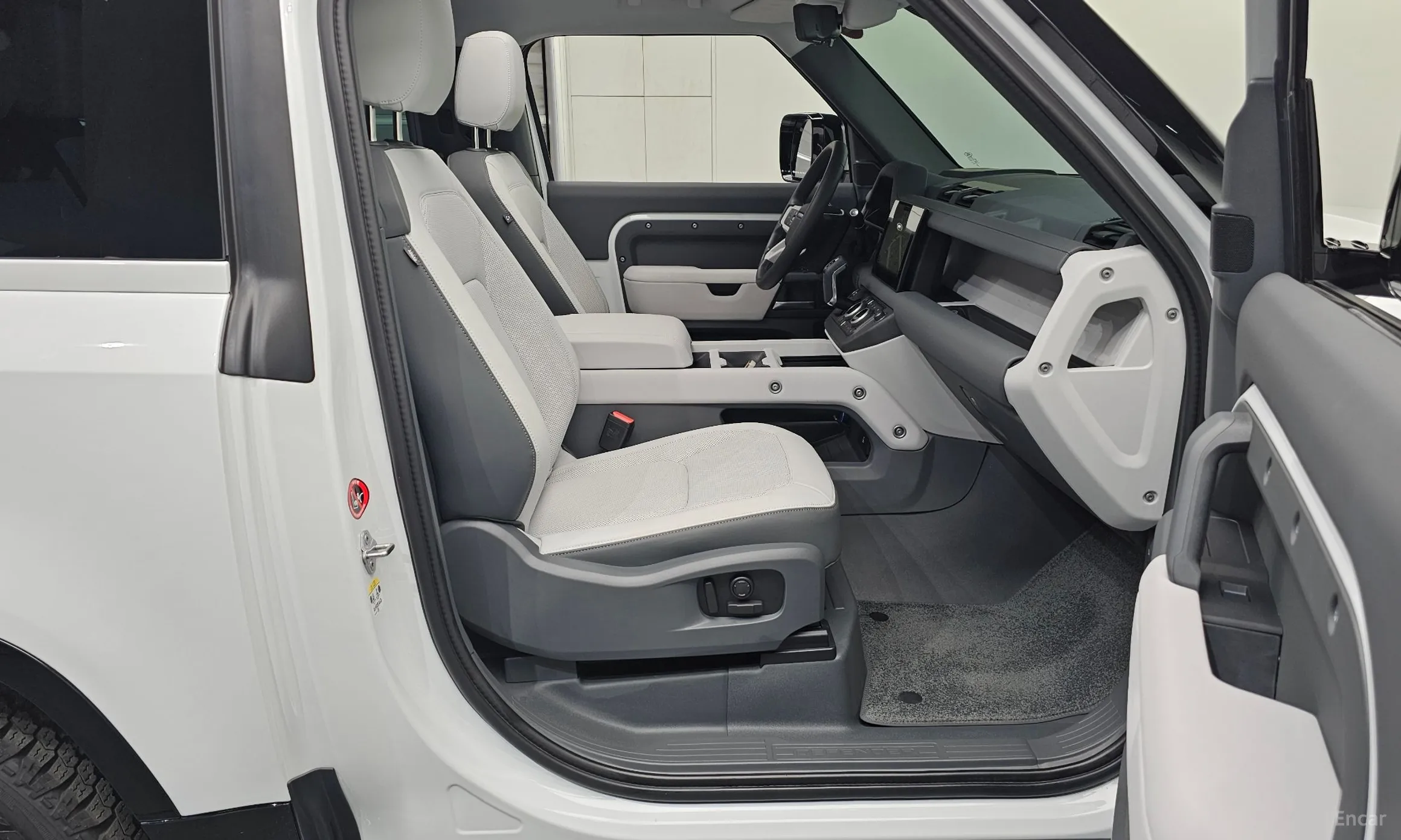 Land Rover Defender (L663) превью 11