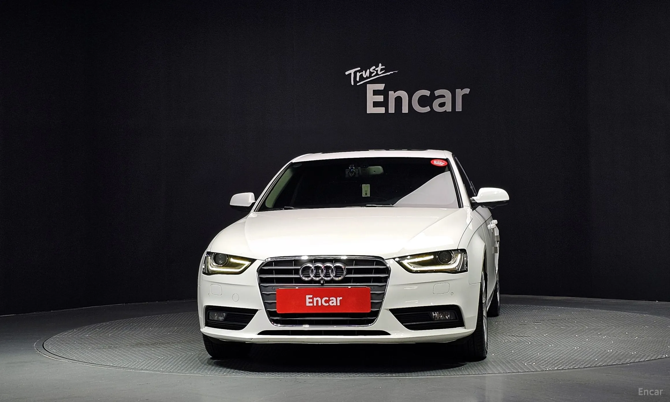 Audi New A4 превью 3