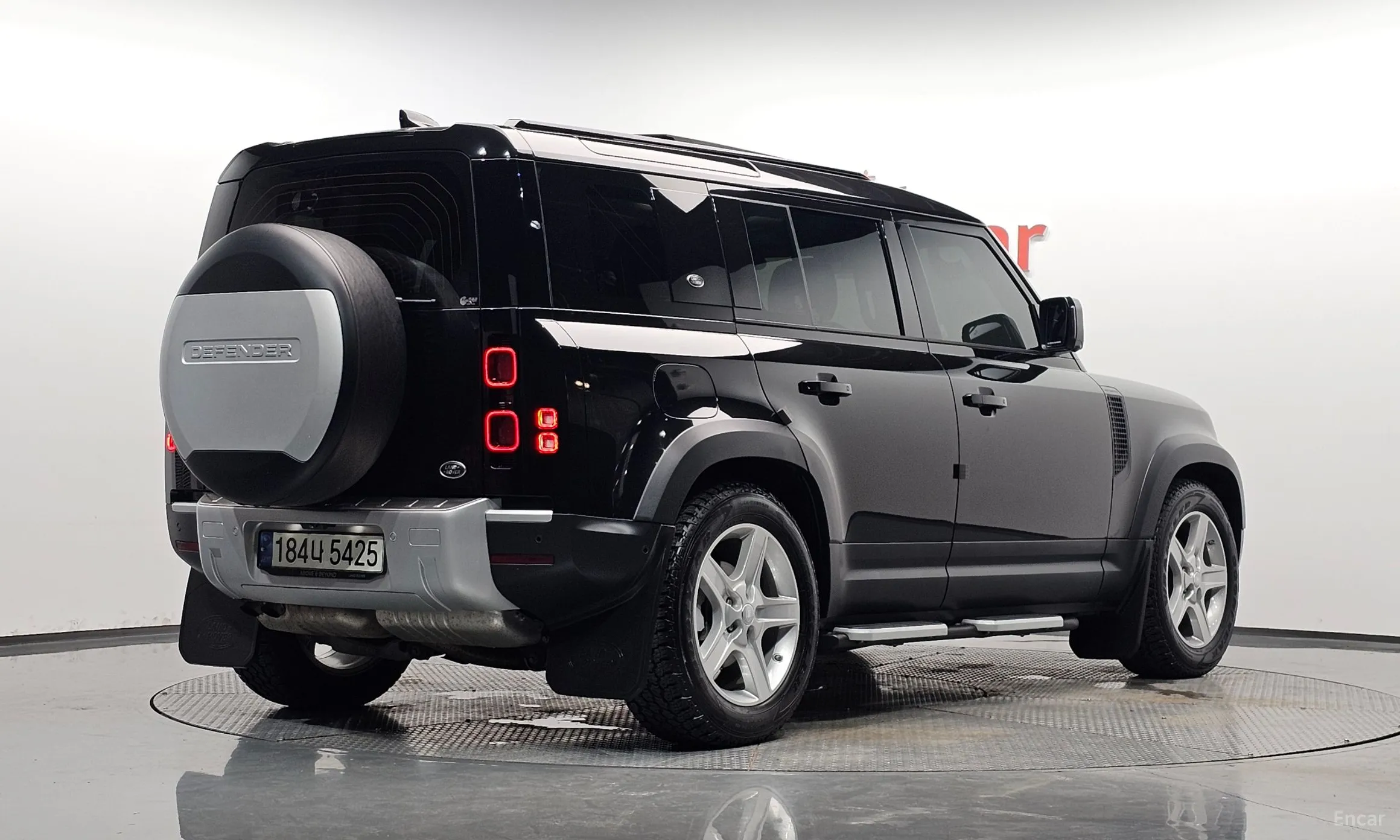 Land Rover Defender (L663)