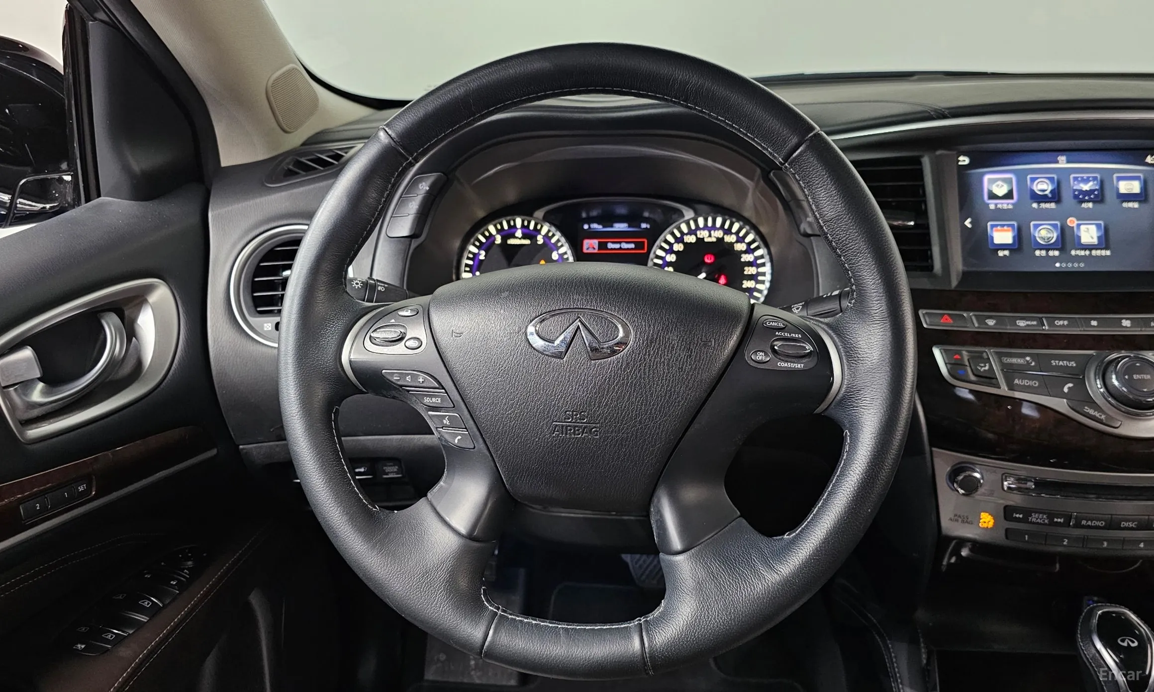 Infiniti QX60 превью 13