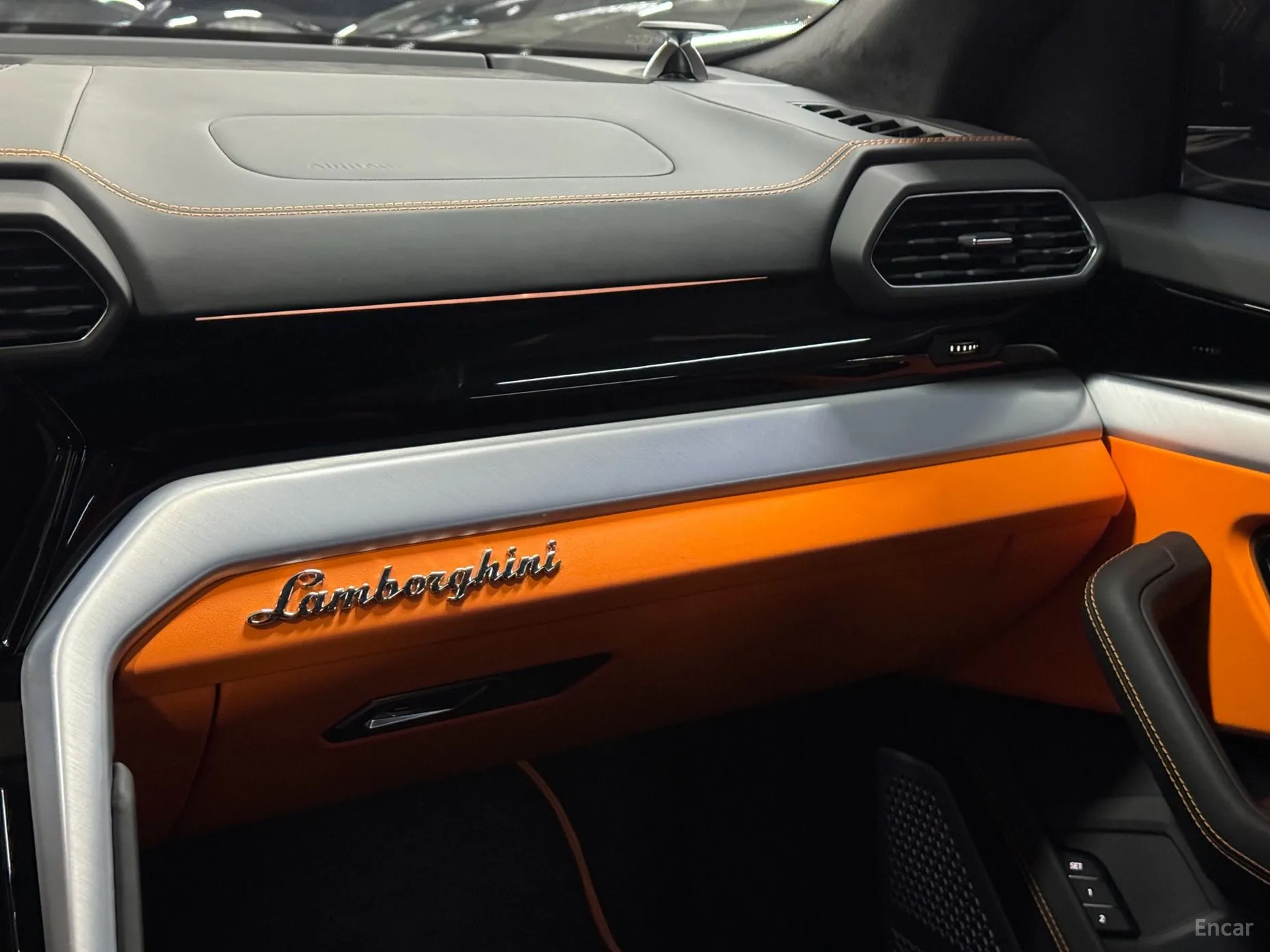 Lamborghini Urus превью 14