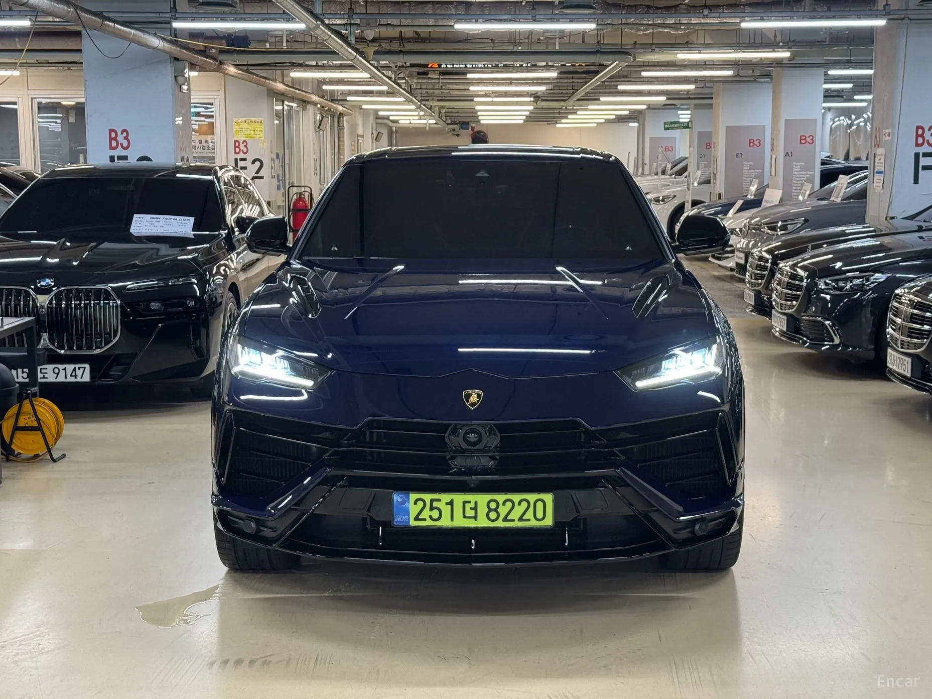 Lamborghini Urus превью 3