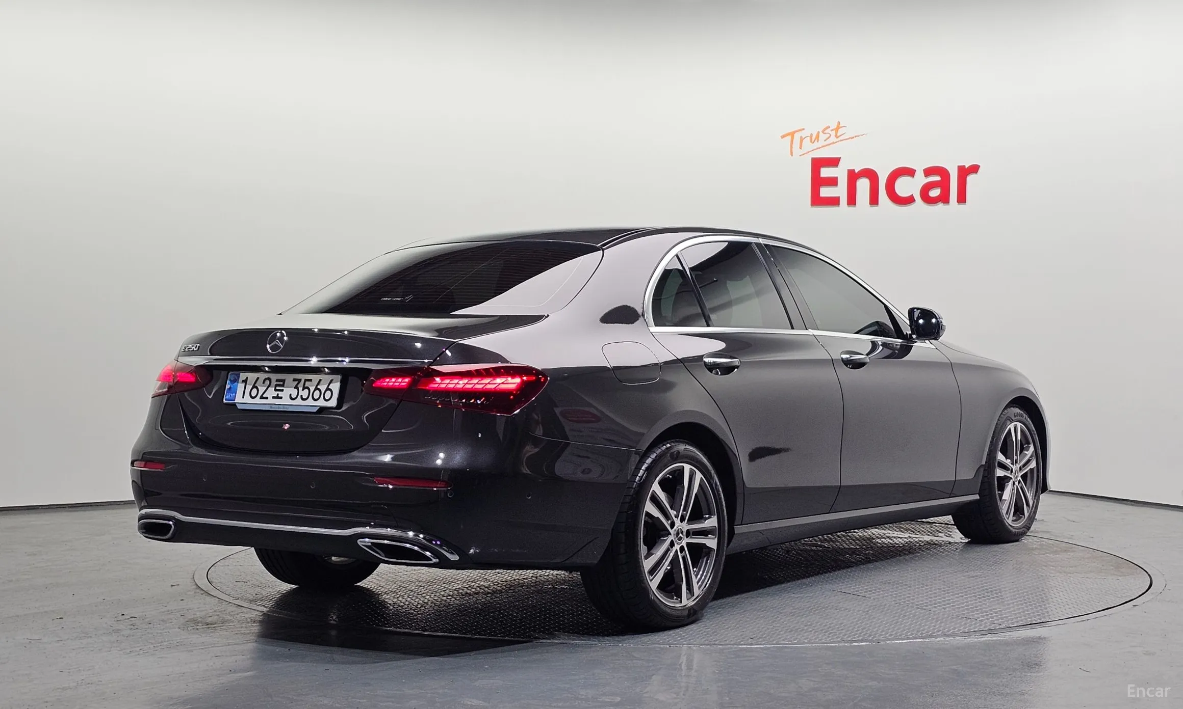 Mercedes Benz E-Class W213