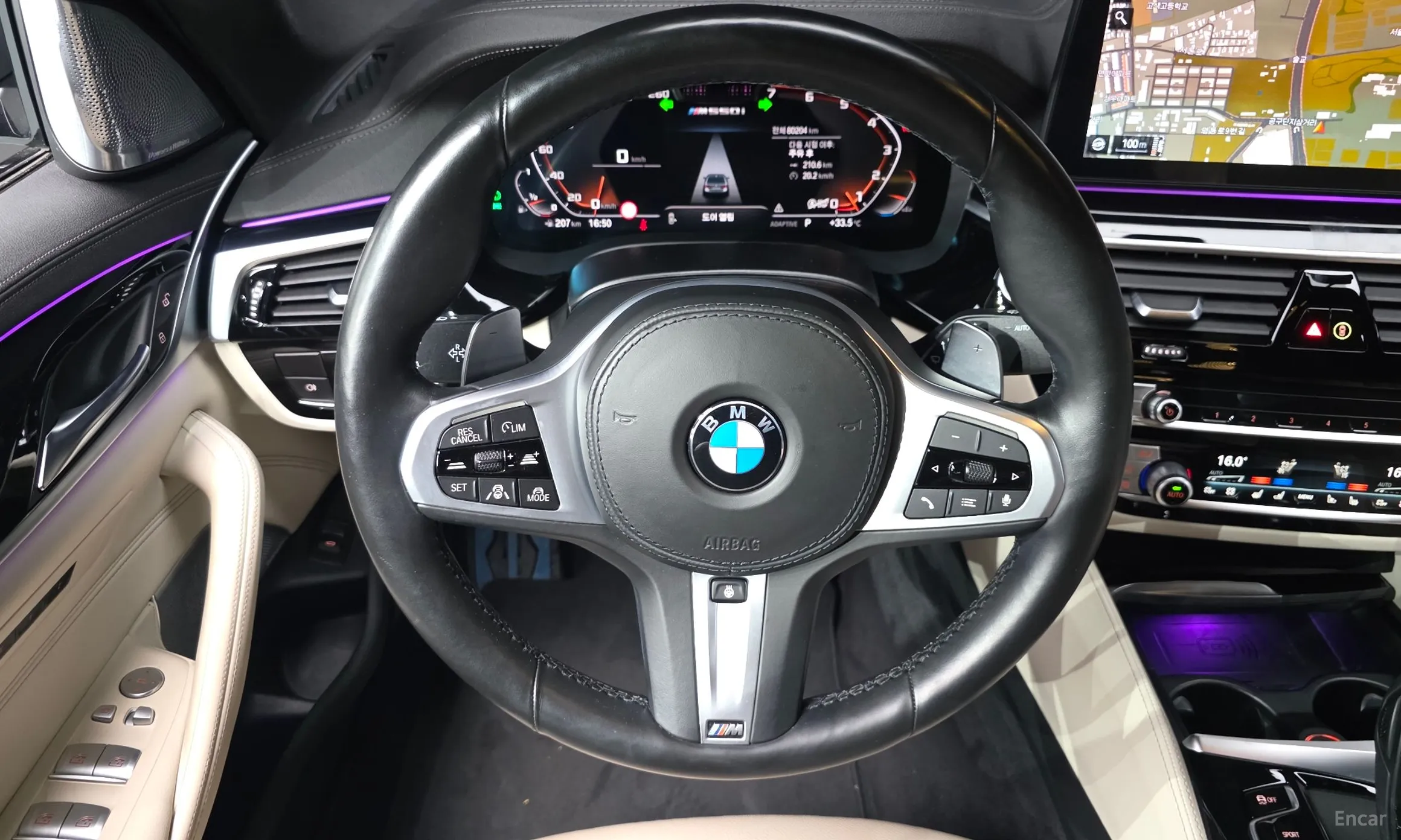 BMW 5 Series (G30) превью 14