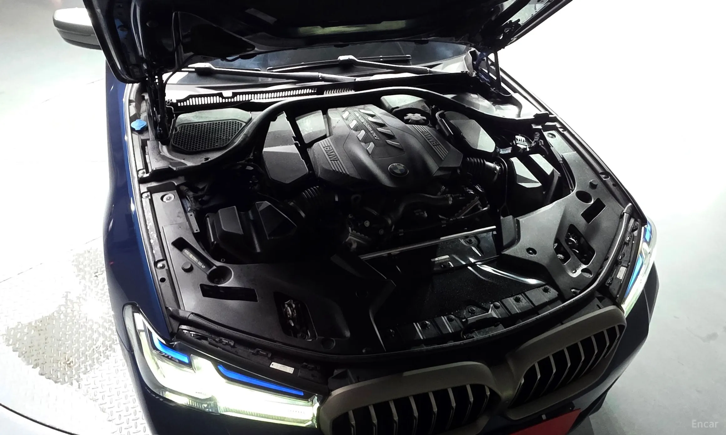 BMW 5 Series (G30) превью 6