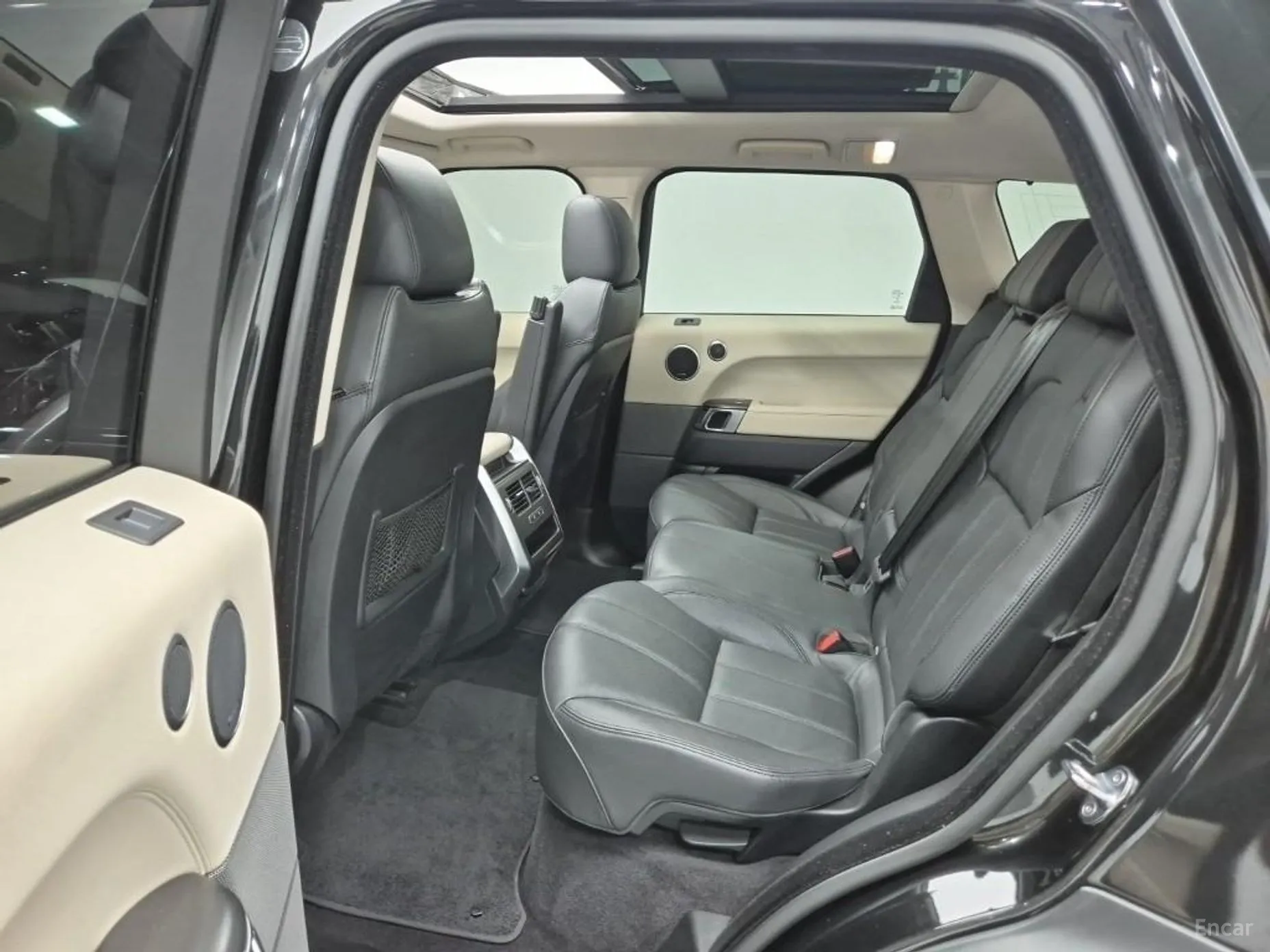 Land Rover Range Rover Sport 2nd Generation превью 12