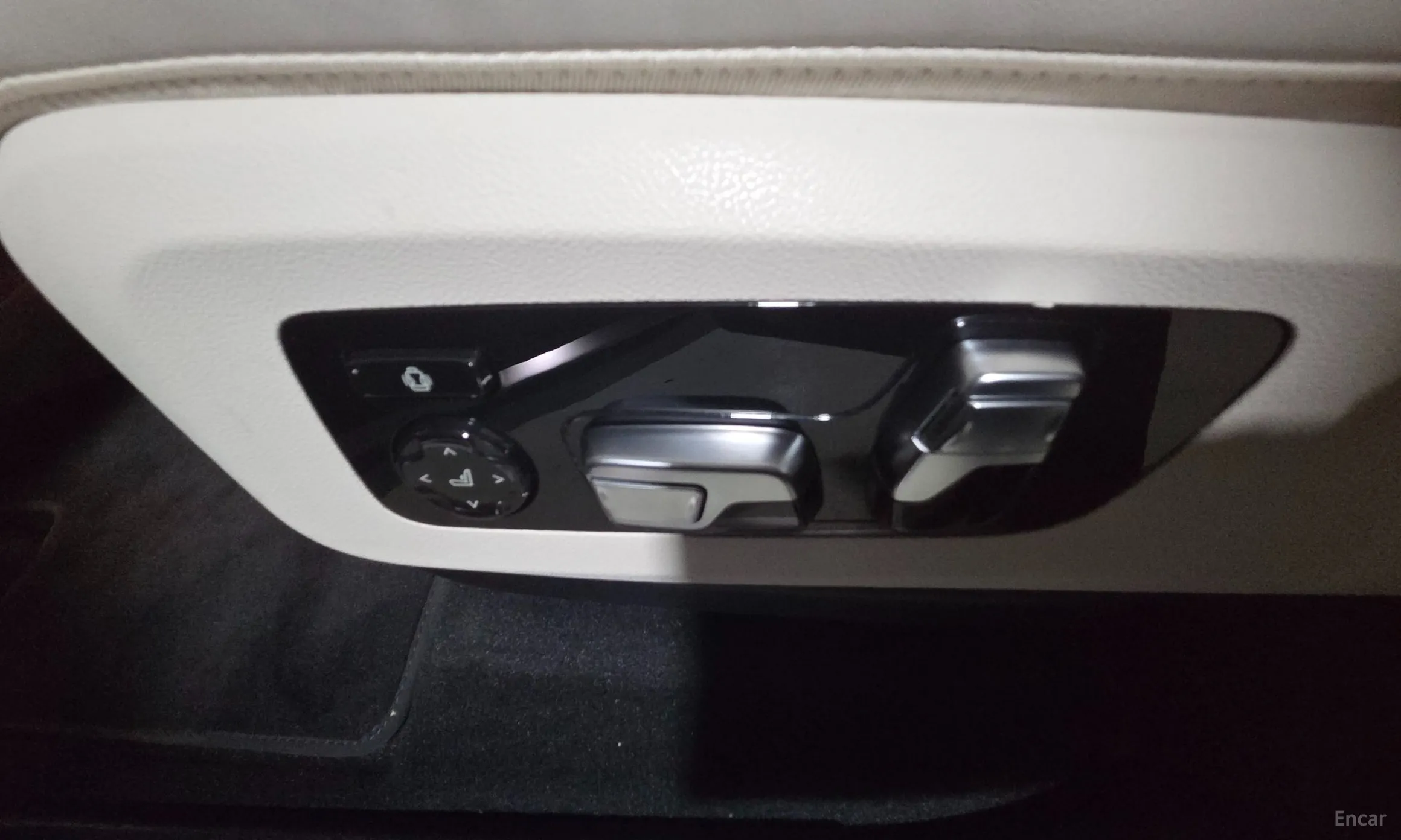 BMW X7 (G07) превью 12