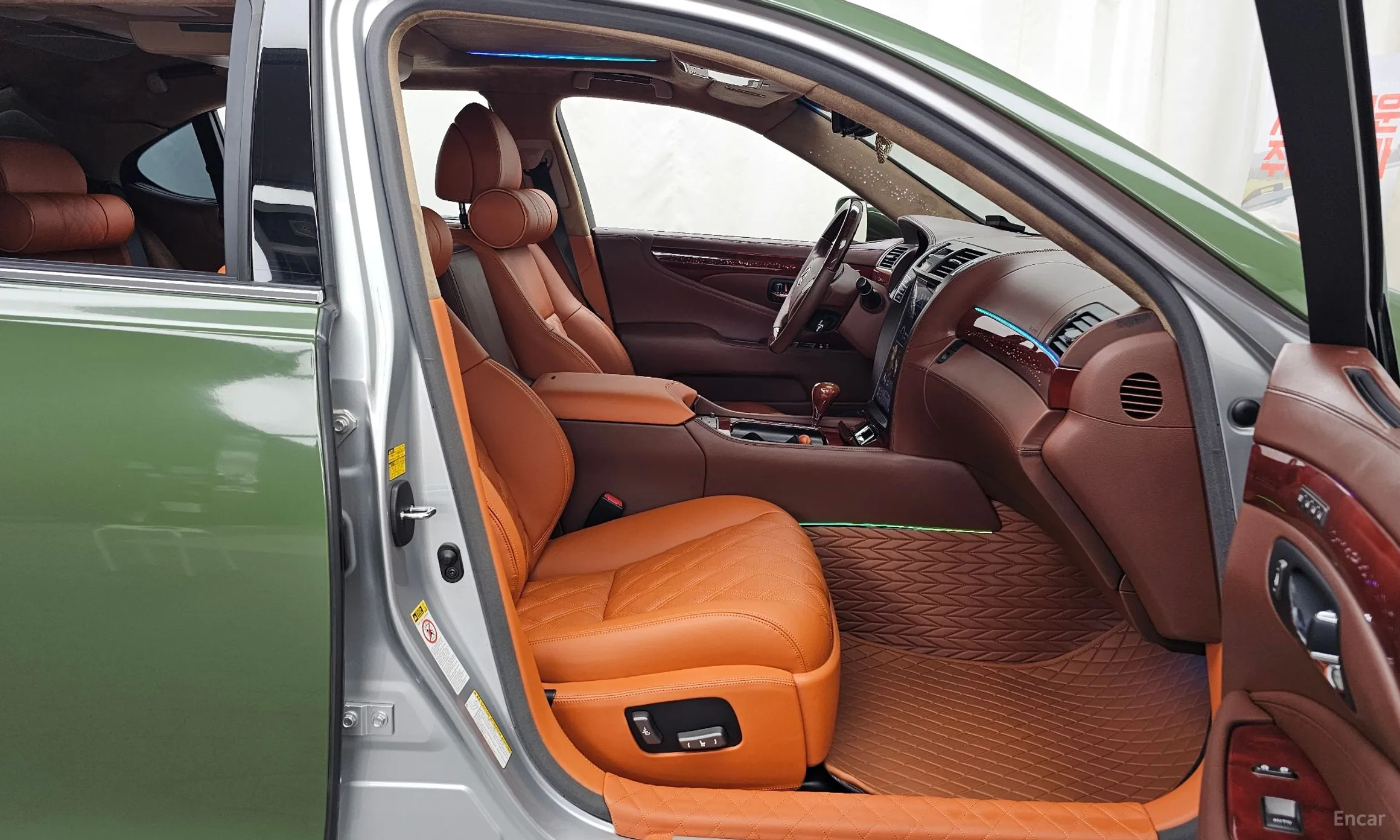 Lexus LS600hL превью 11