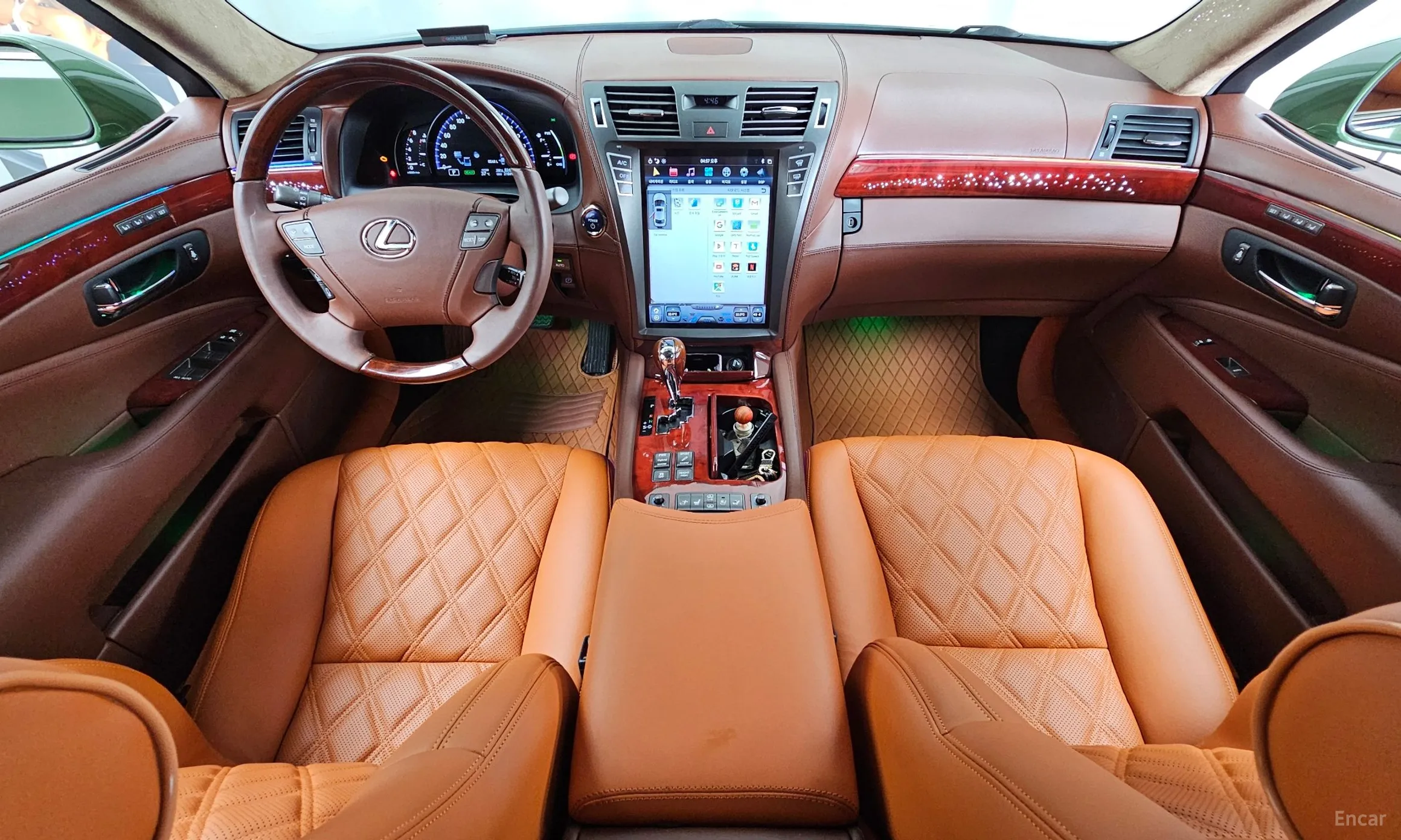 Lexus LS600hL превью 7