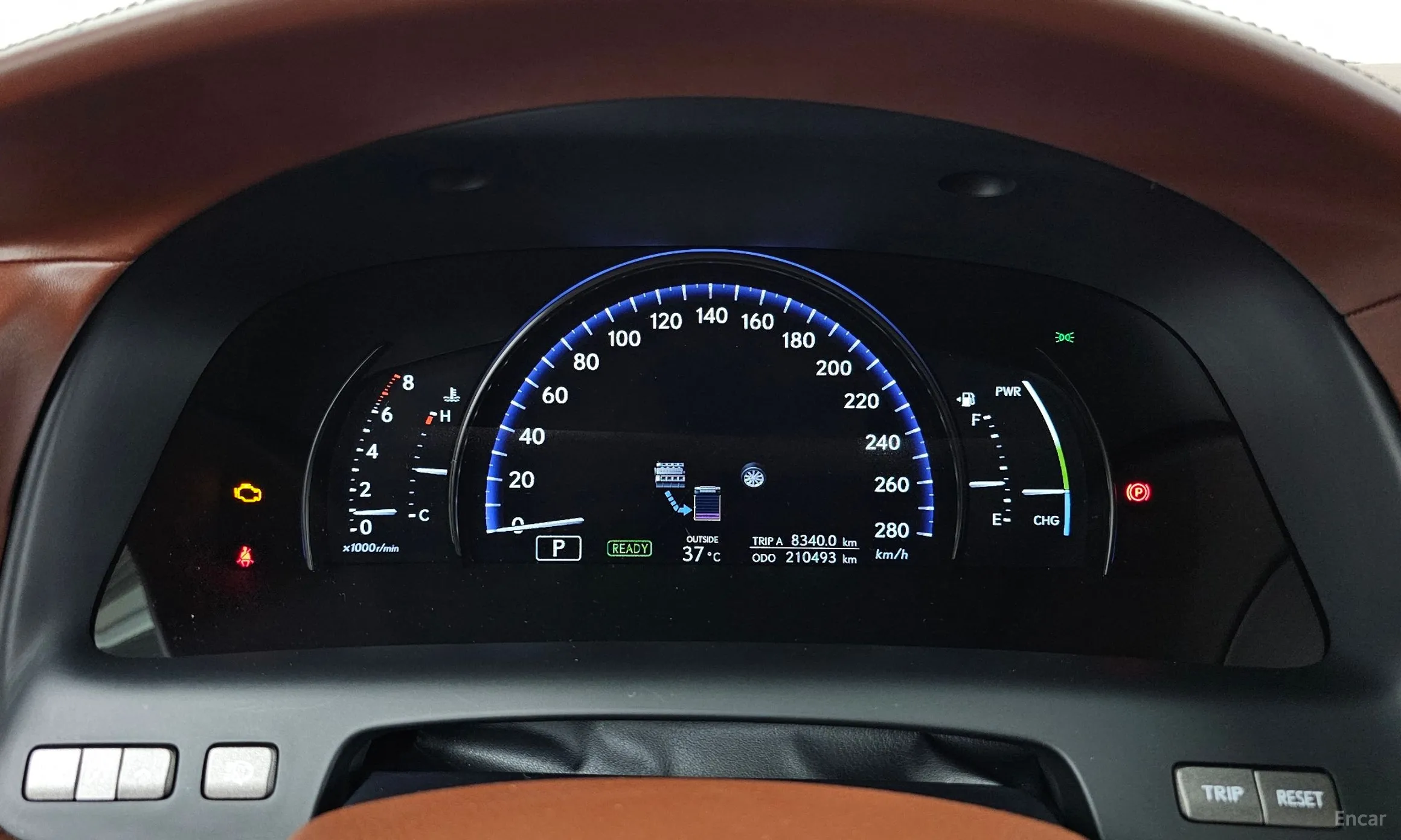Lexus LS600hL превью 8