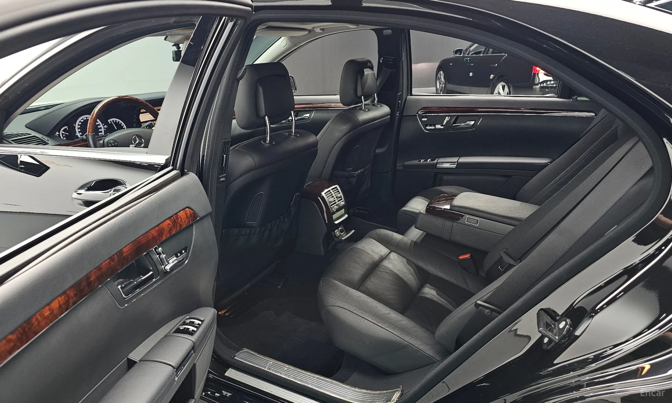 Mercedes Benz S-Class W221 превью 12