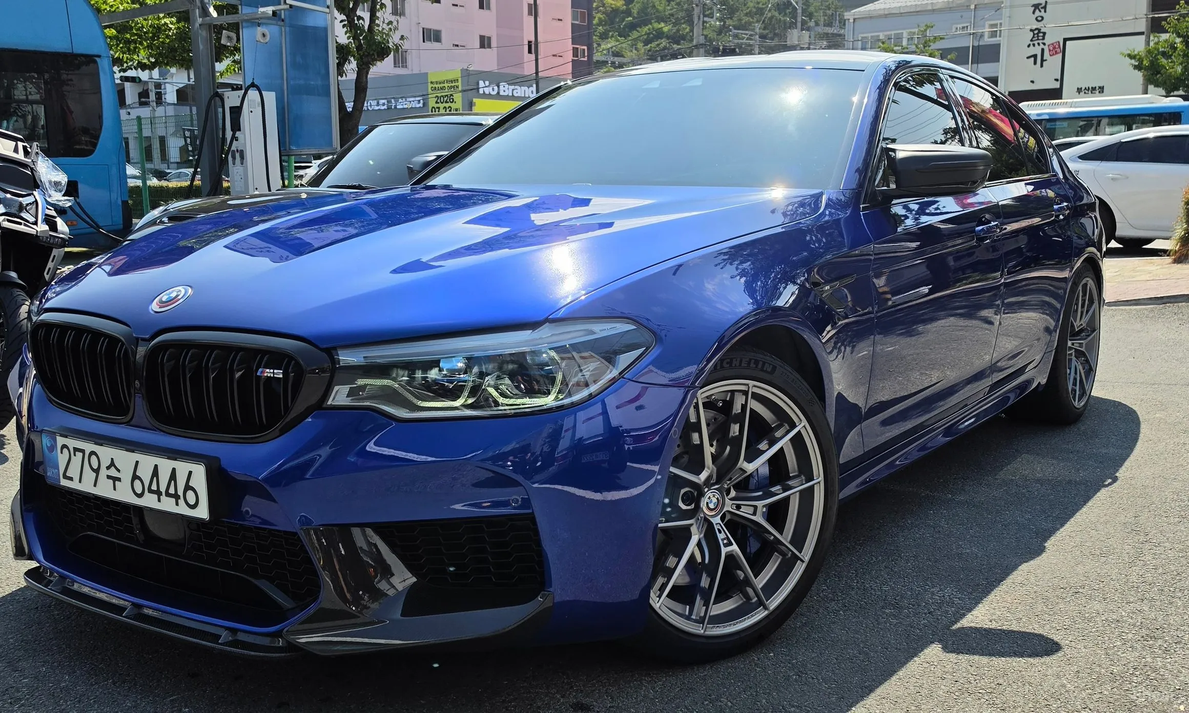 BMW M5 (F90)