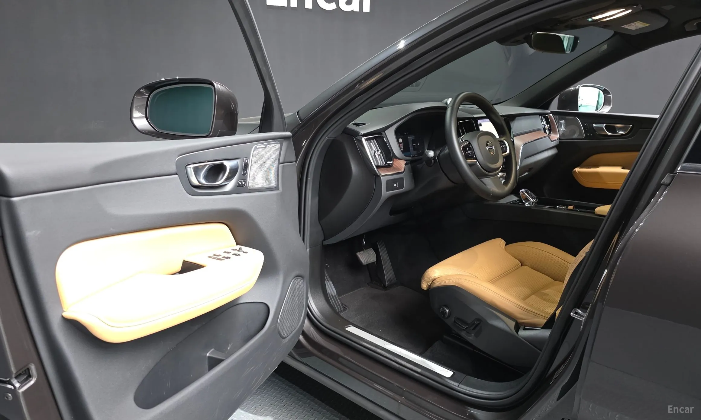 Volvo XC60 Gen 2 превью 10