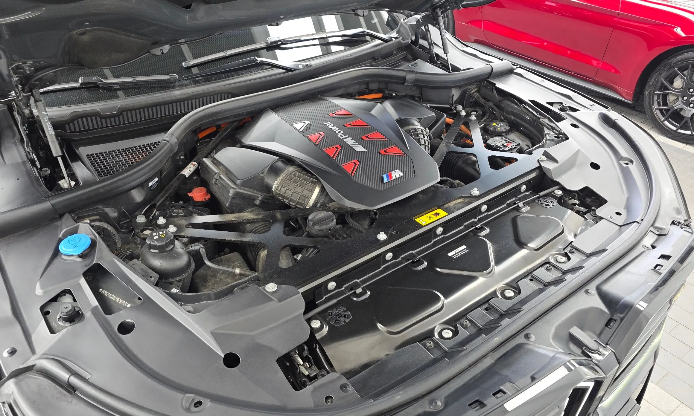 BMW XM (G09) превью 6