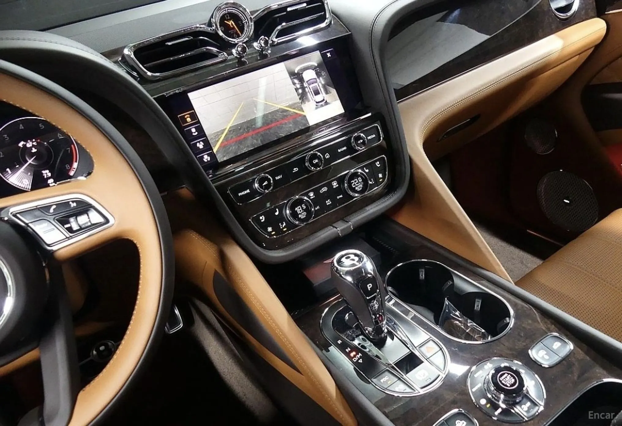 Bentley Bentayga превью 11