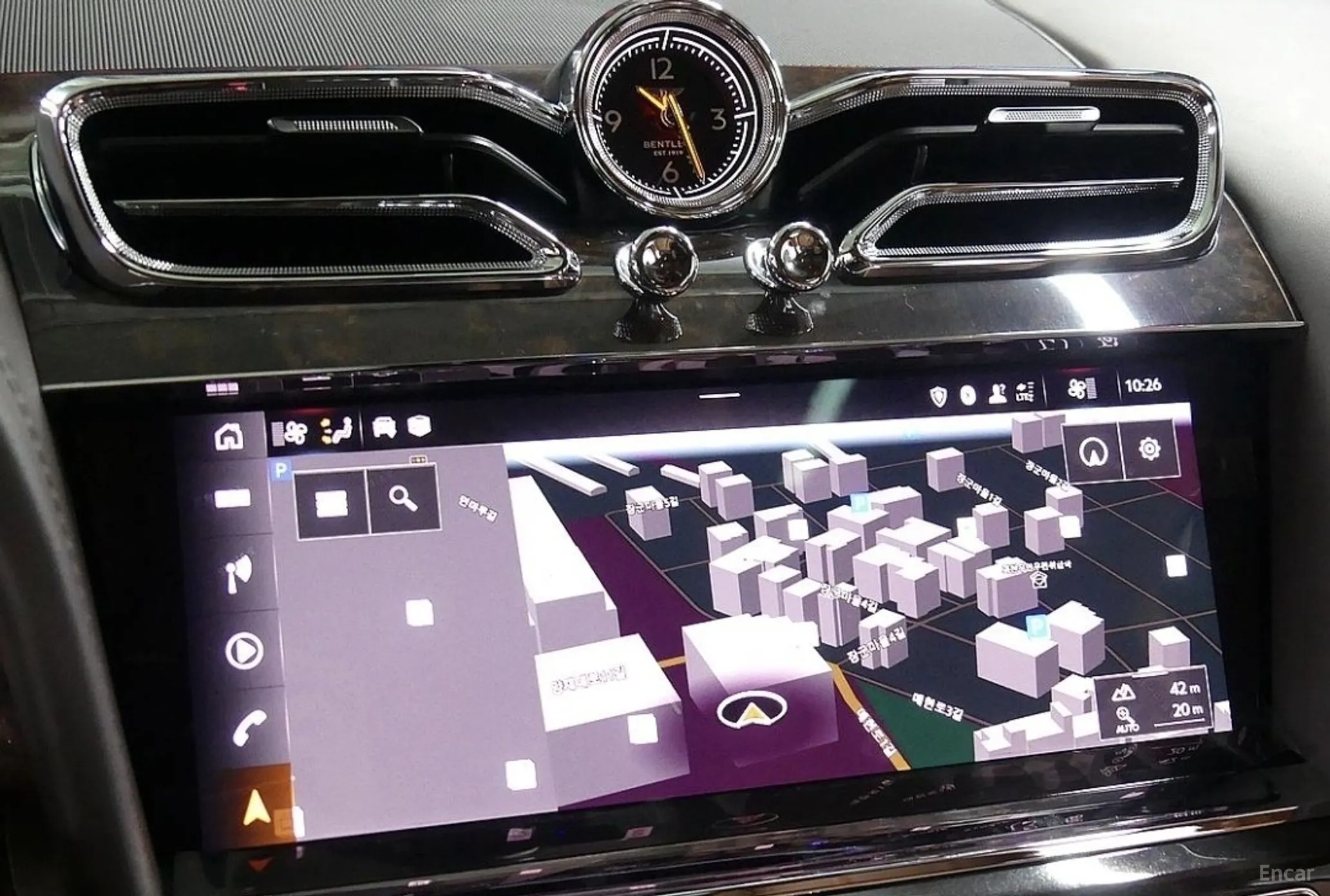 Bentley Bentayga превью 14