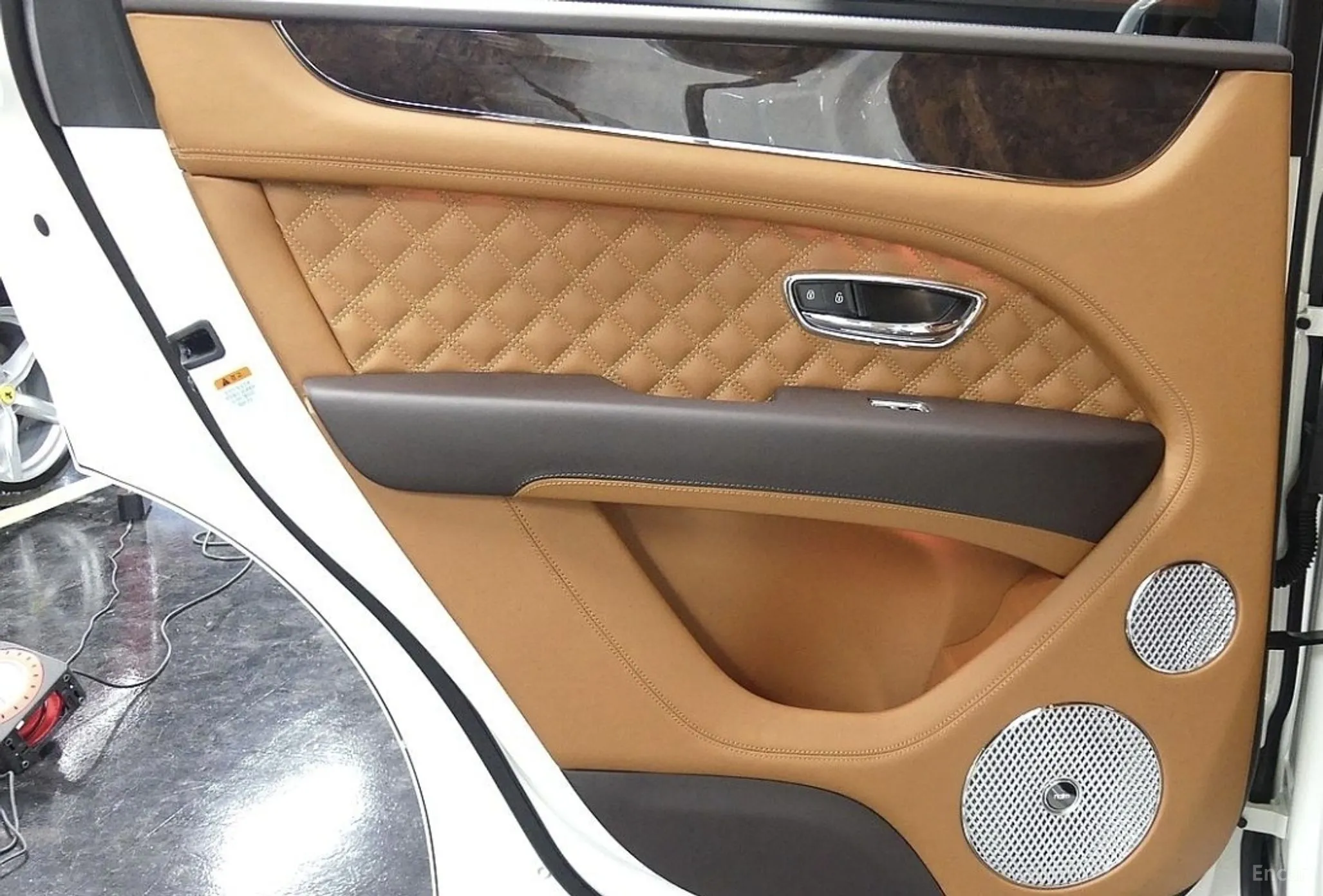 Bentley Bentayga превью 18