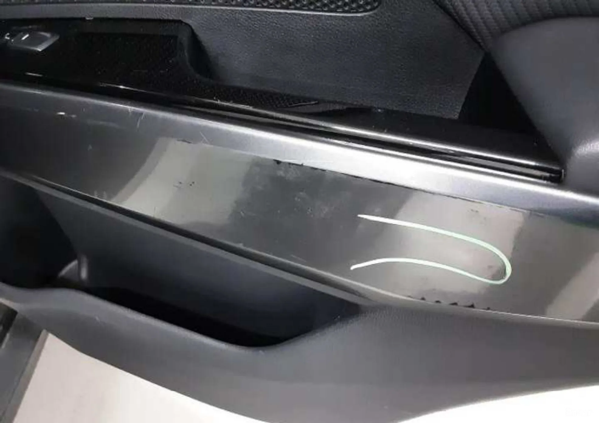 KG Mobility (SsangYong) Berry New Tivoli превью 14
