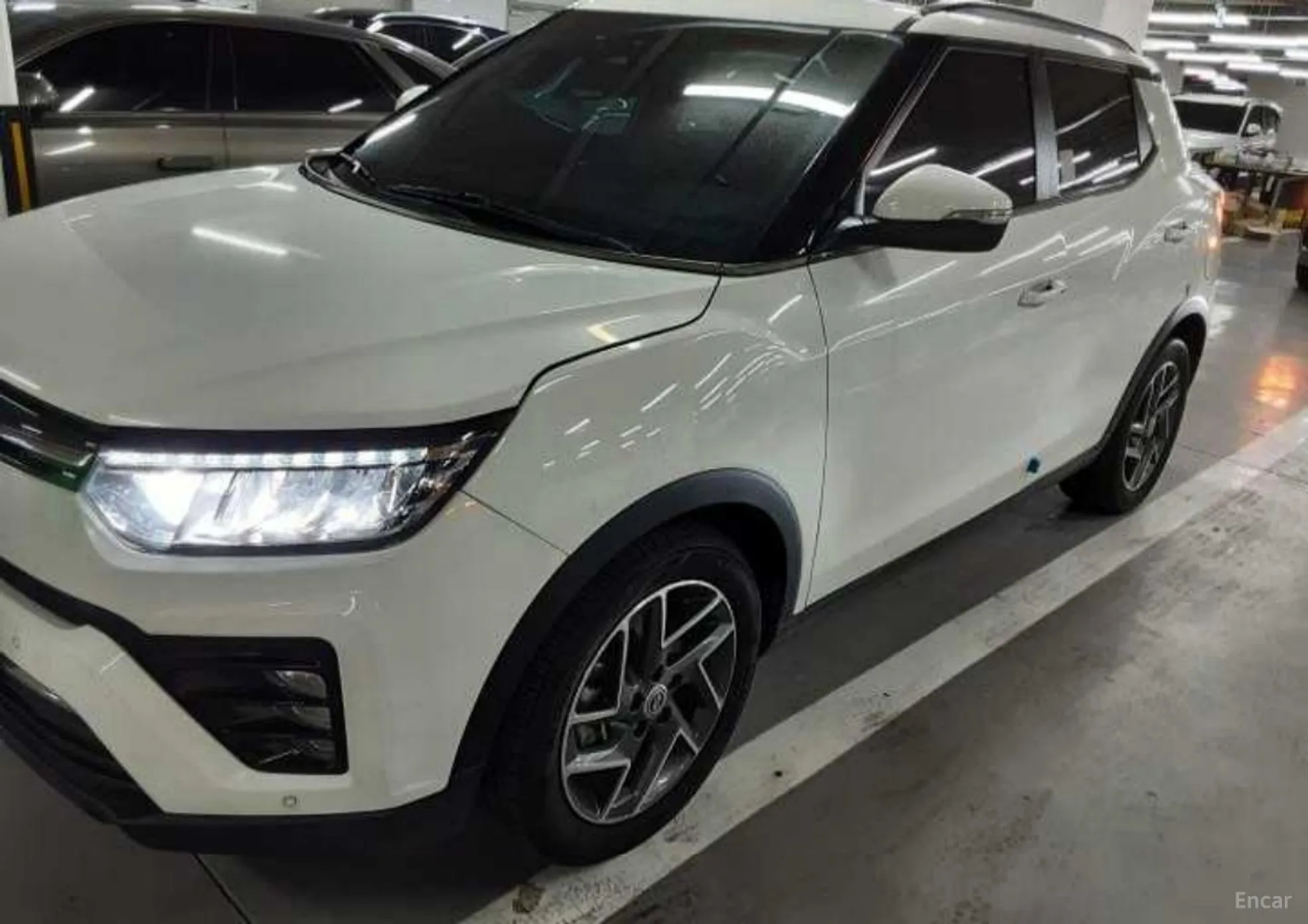 KG Mobility (SsangYong) Berry New Tivoli превью 2
