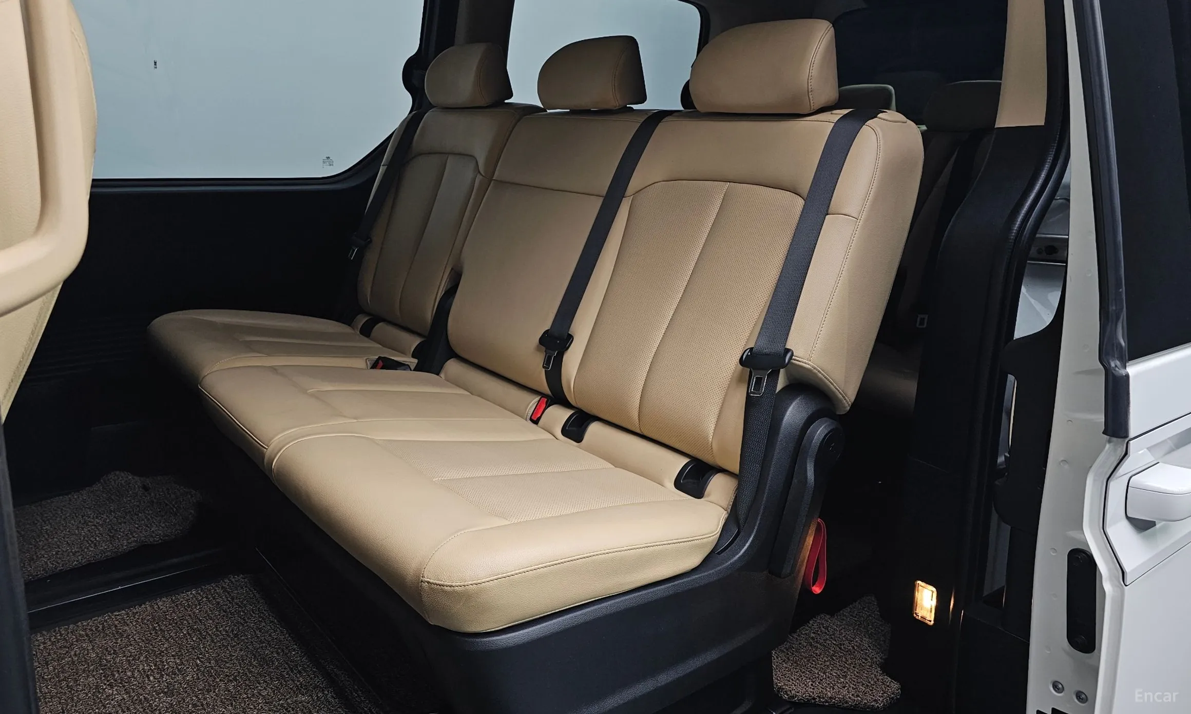 Hyundai Staria превью 12