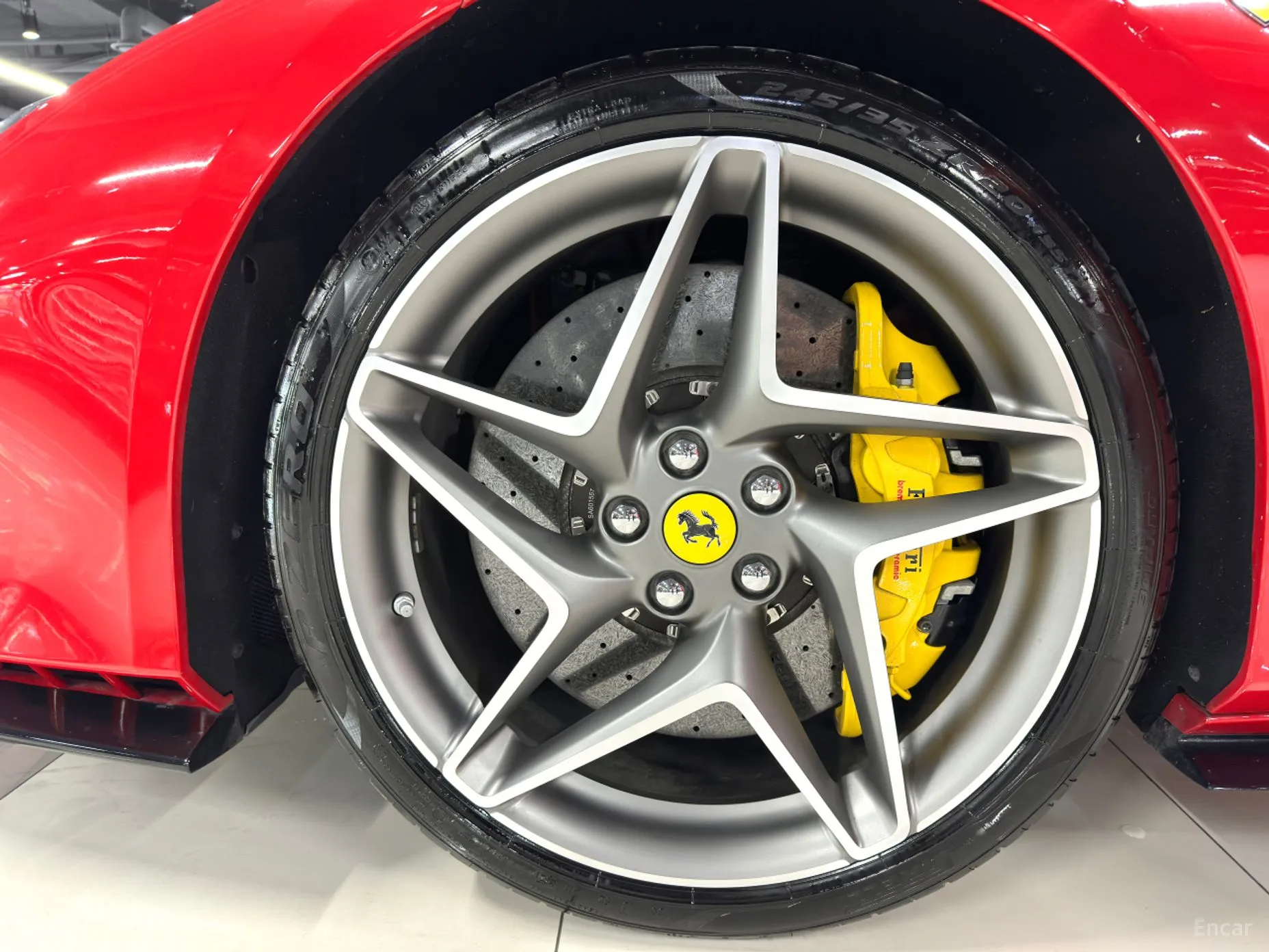 Ferrari F8 Spider превью 17