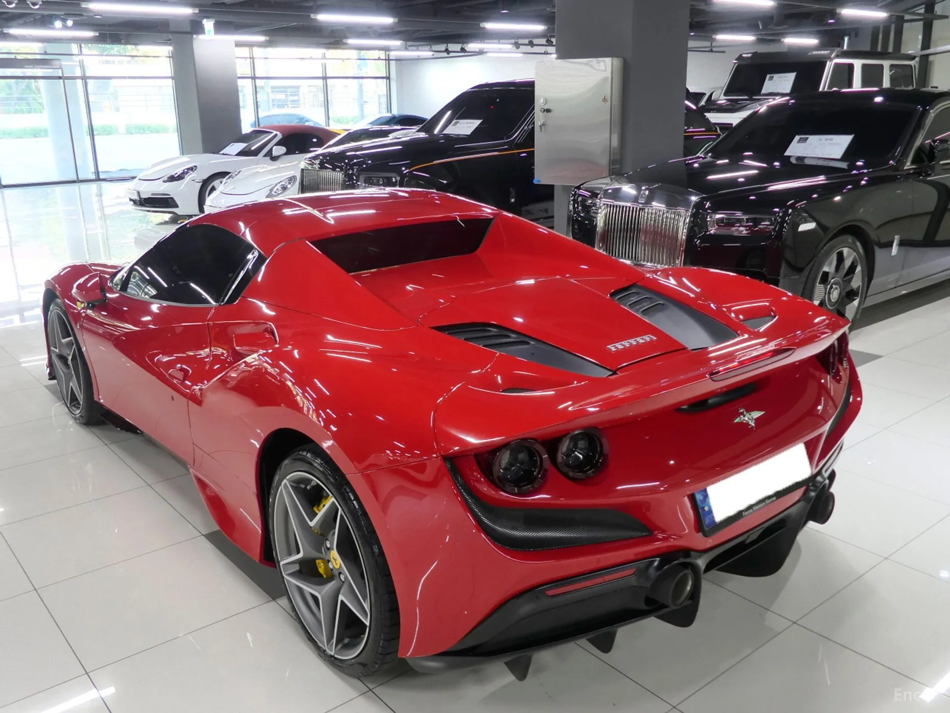 Ferrari F8 Spider превью 5