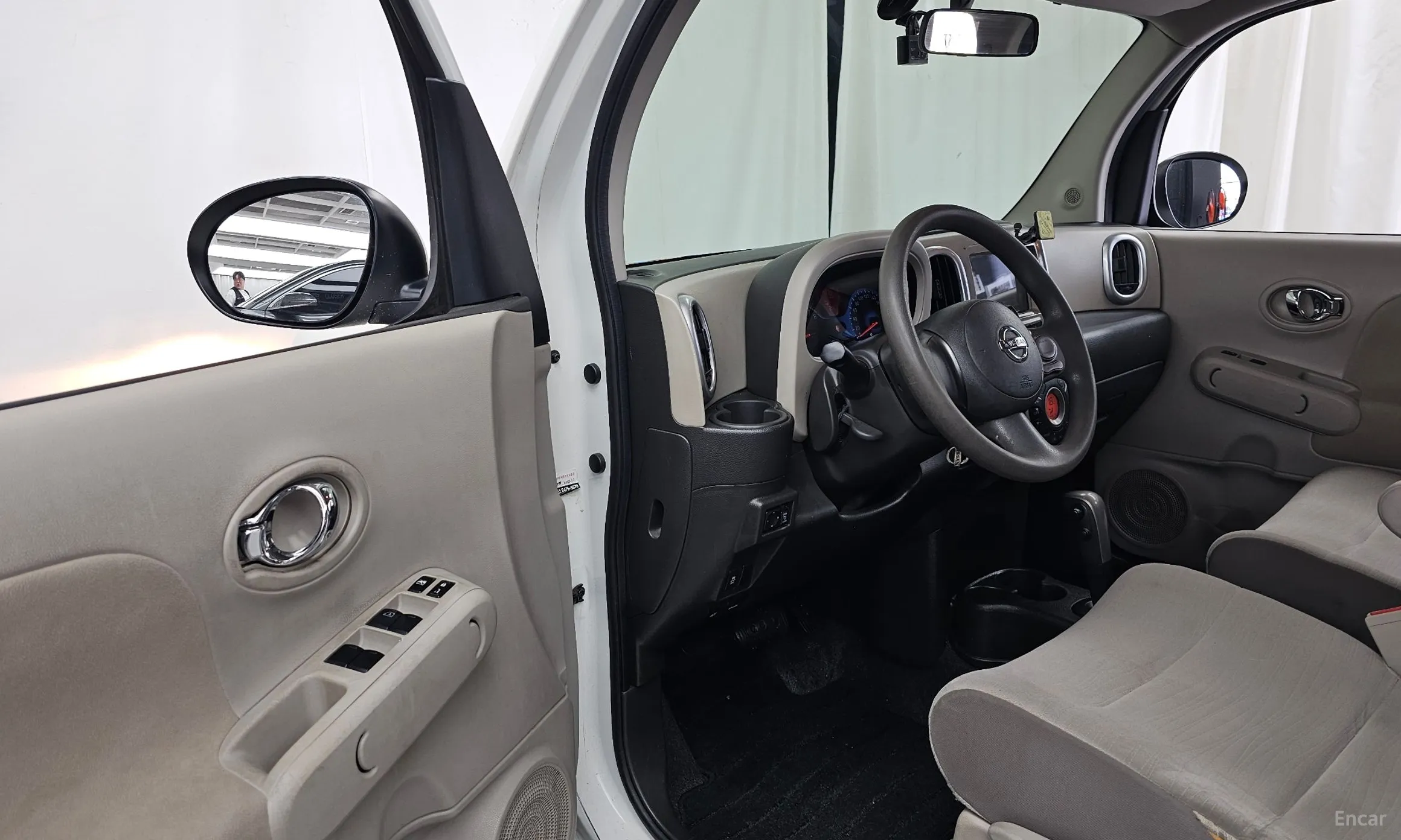 Nissan Cube превью 10
