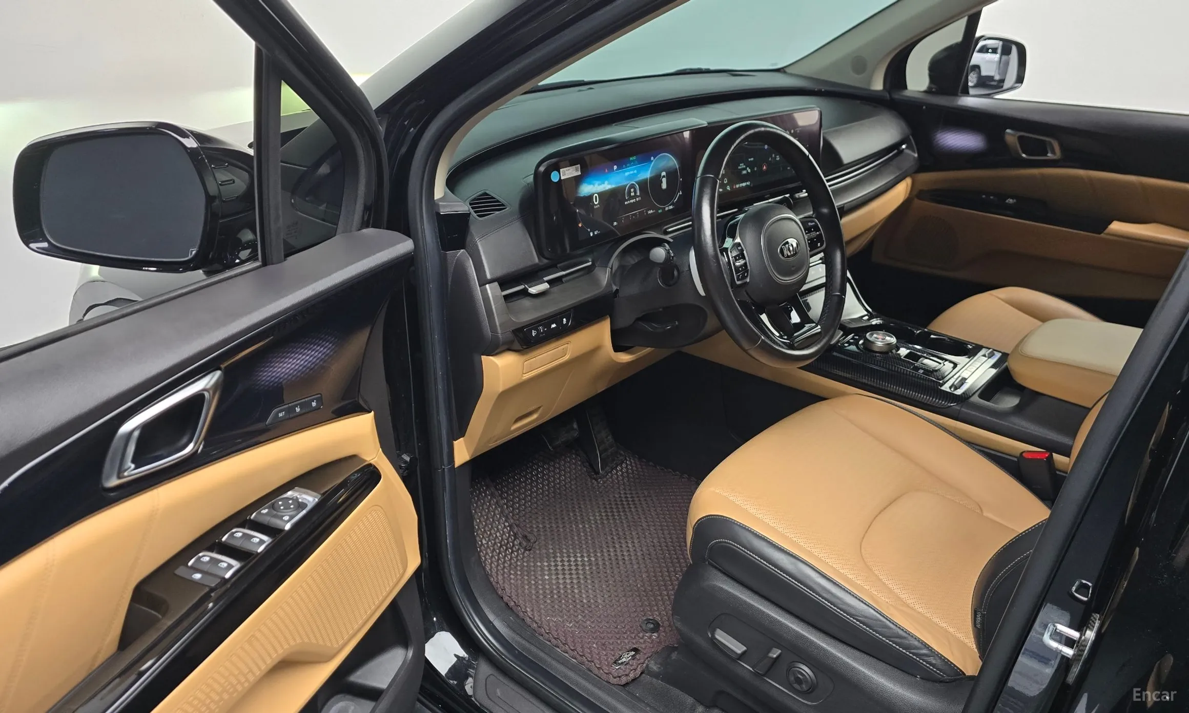 Kia Carnival Gen 4 превью 10