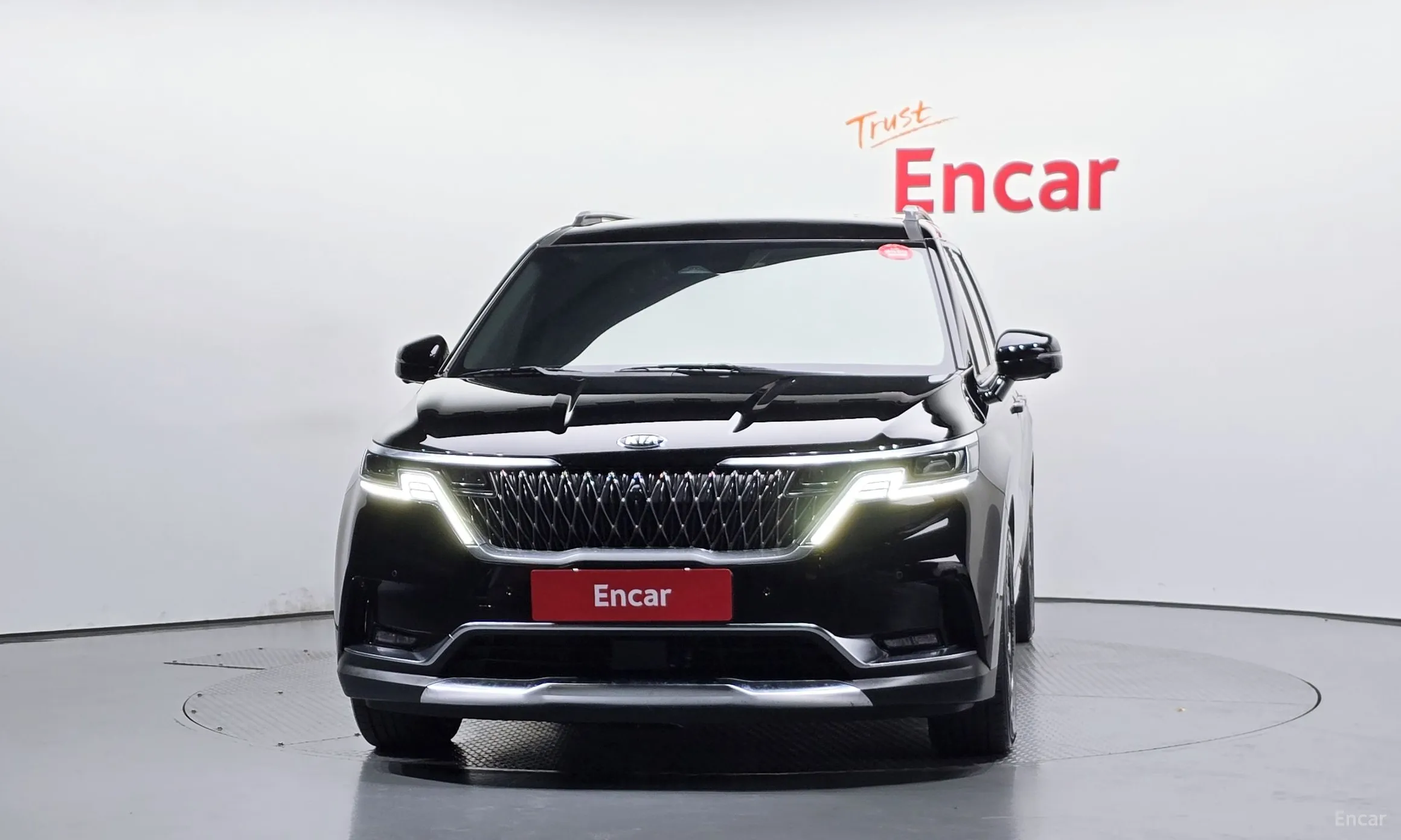 Kia Carnival Gen 4 превью 3
