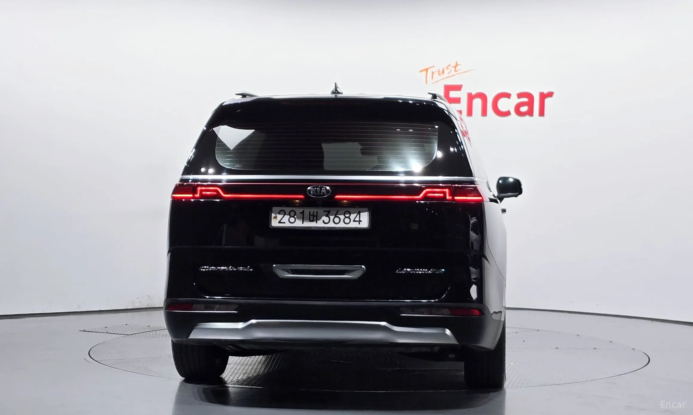 Kia Carnival Gen 4 превью 4