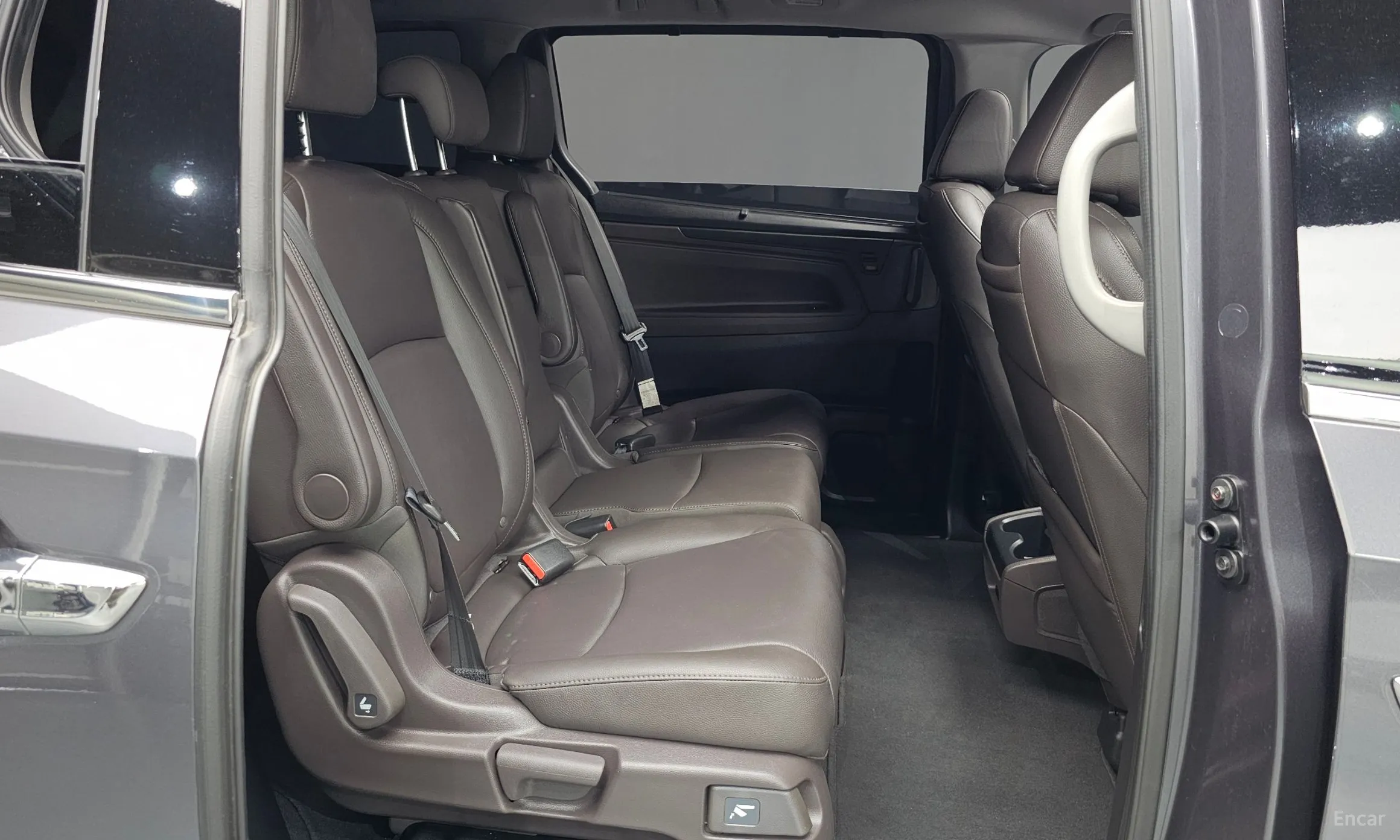 Honda Odyssey превью 11