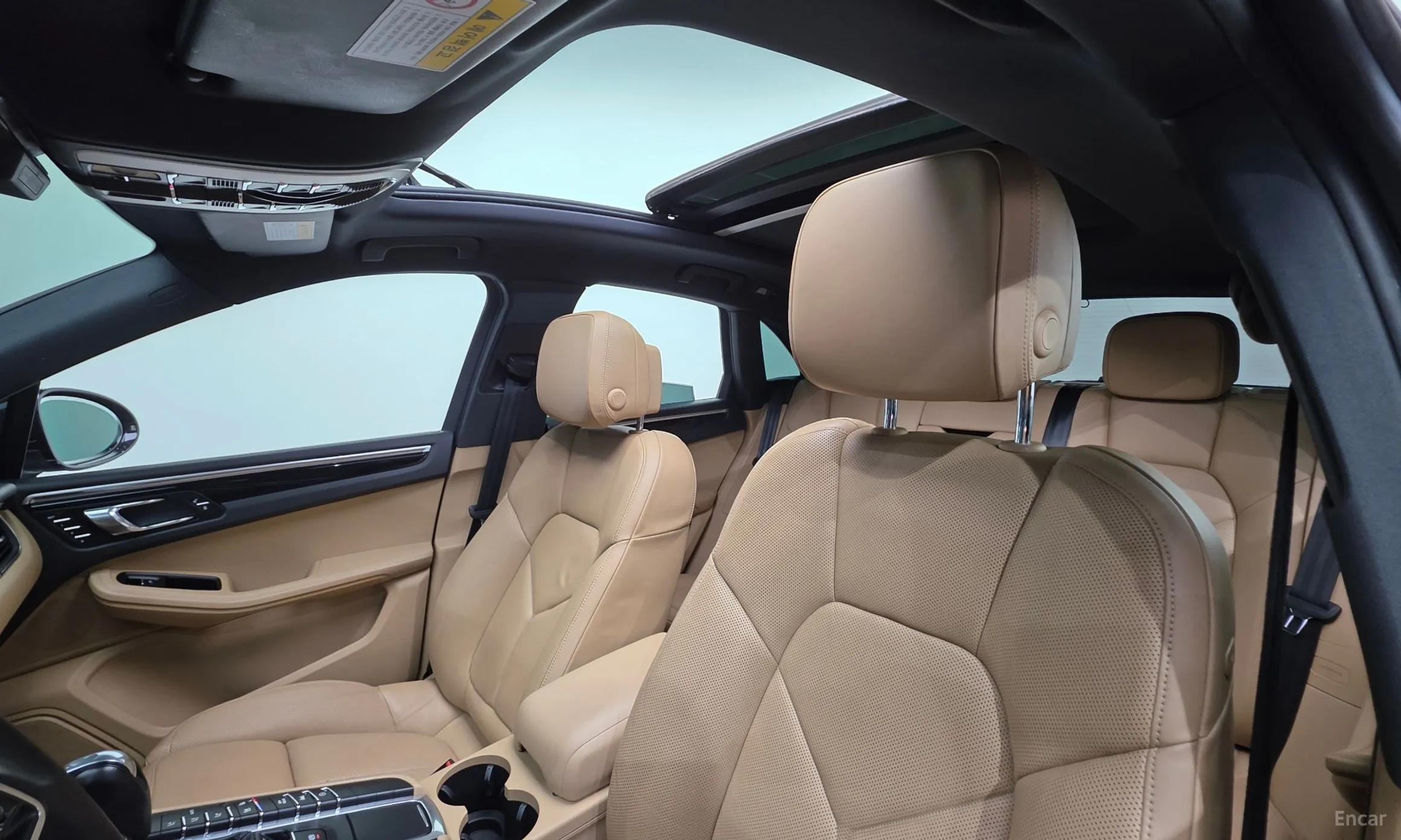 Porsche Macan превью 11