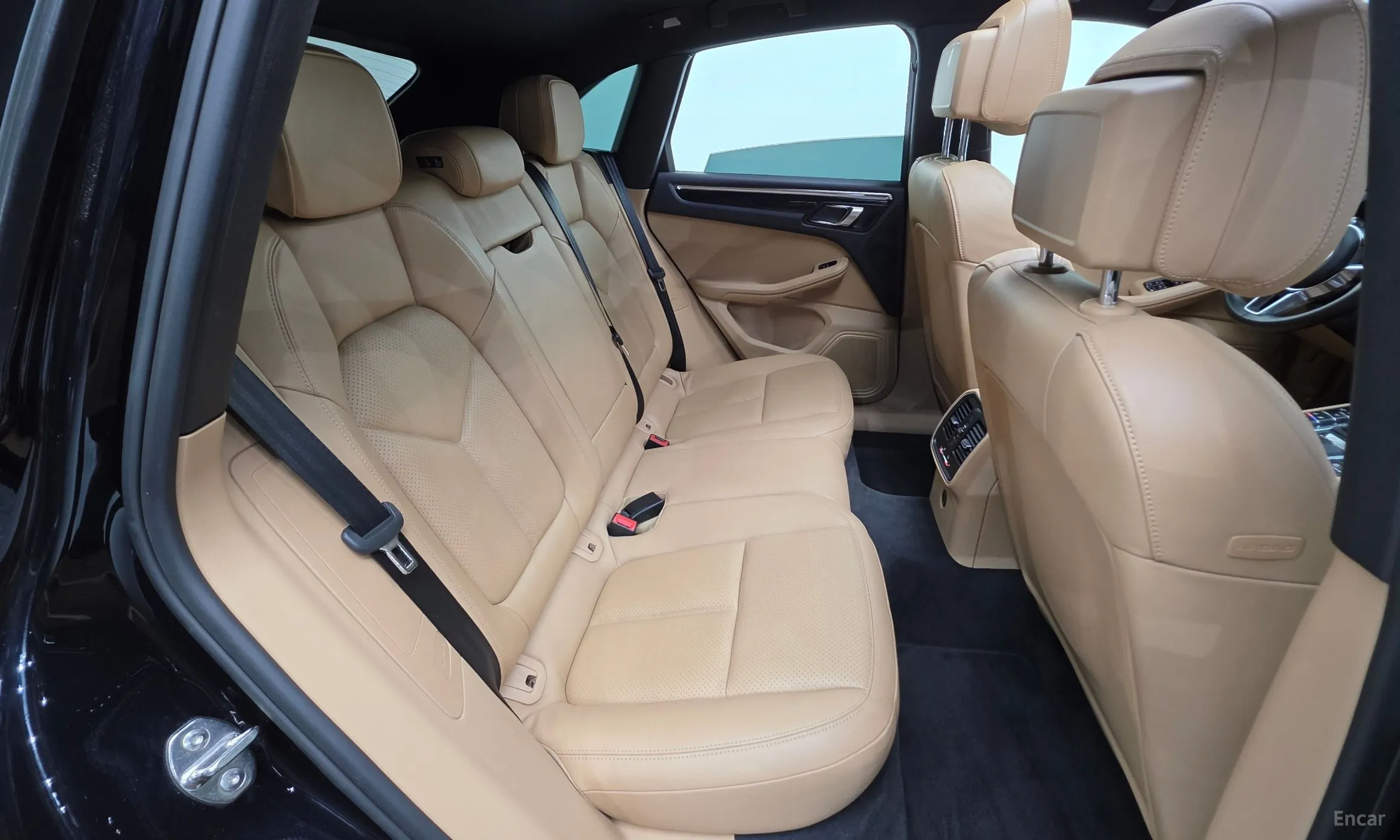 Porsche Macan превью 19