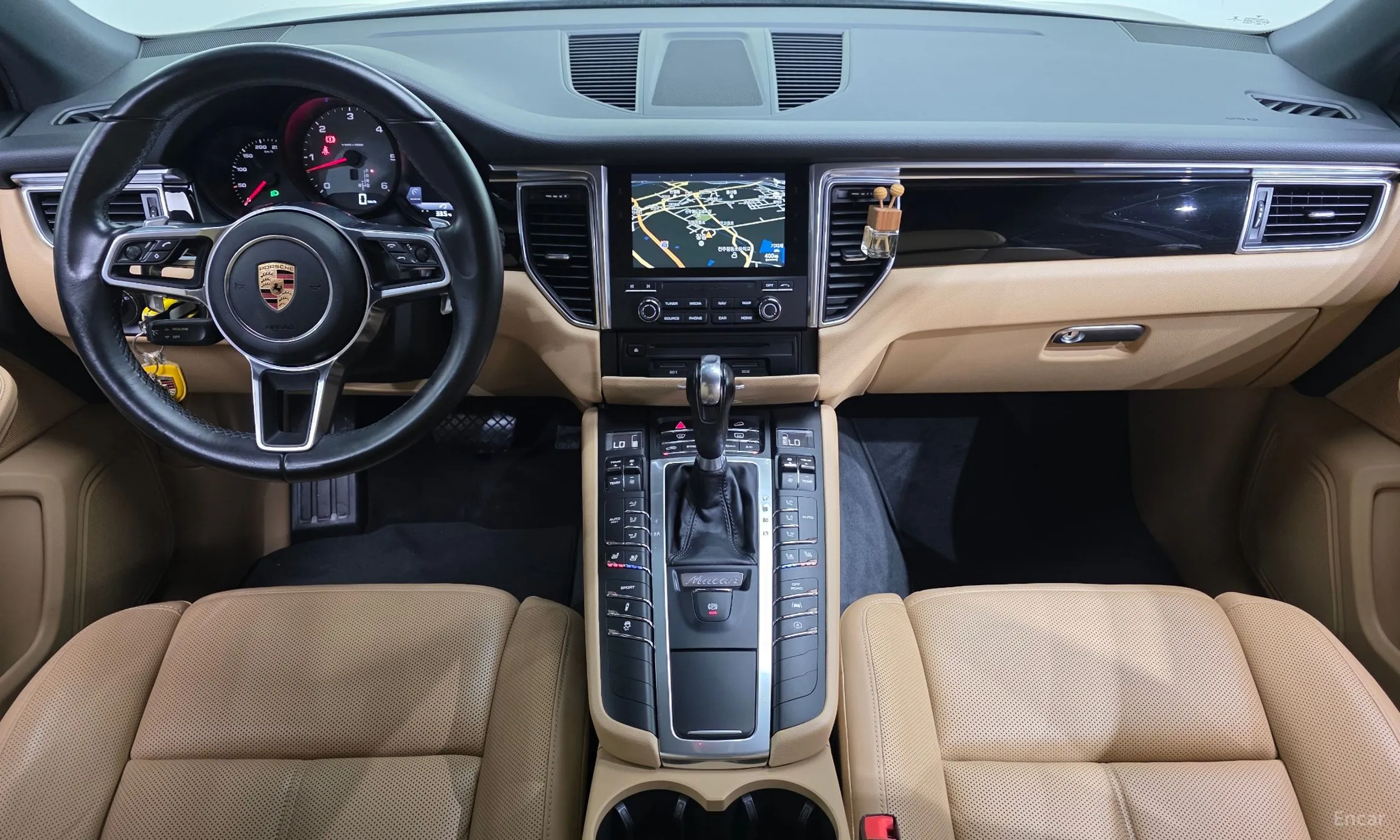 Porsche Macan превью 7
