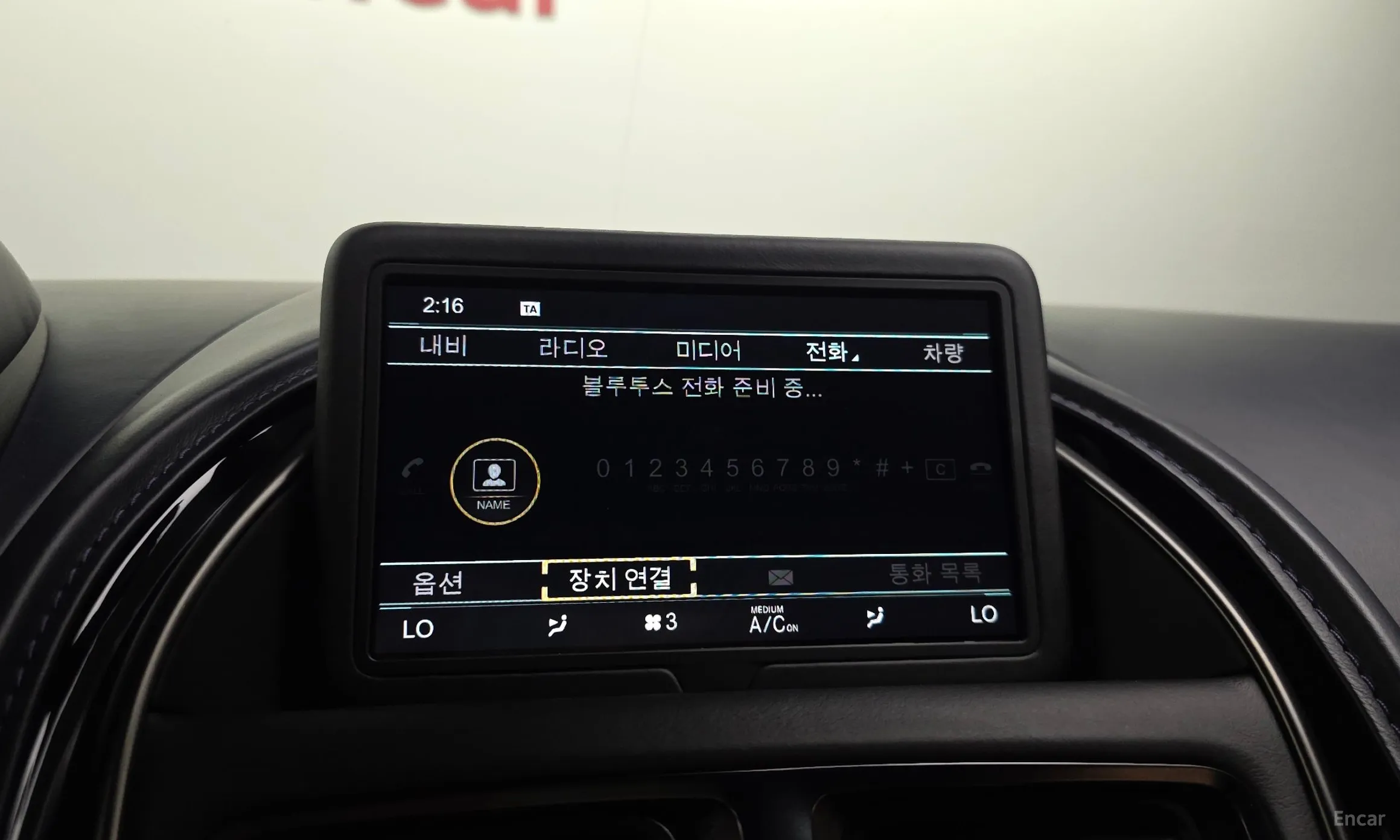 Aston Martin DB11 превью 15