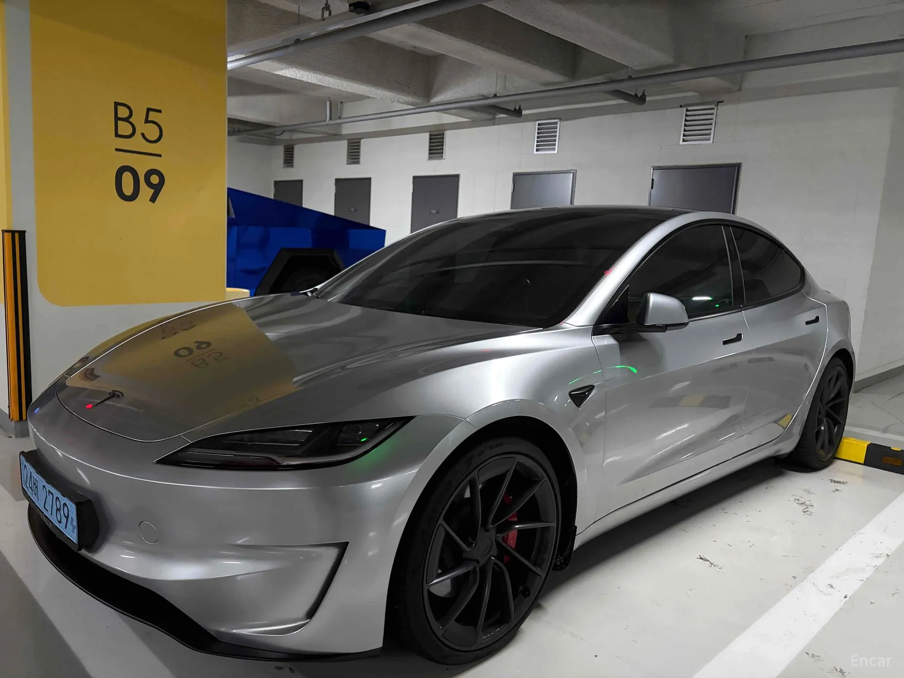Tesla Model 3 превью 10