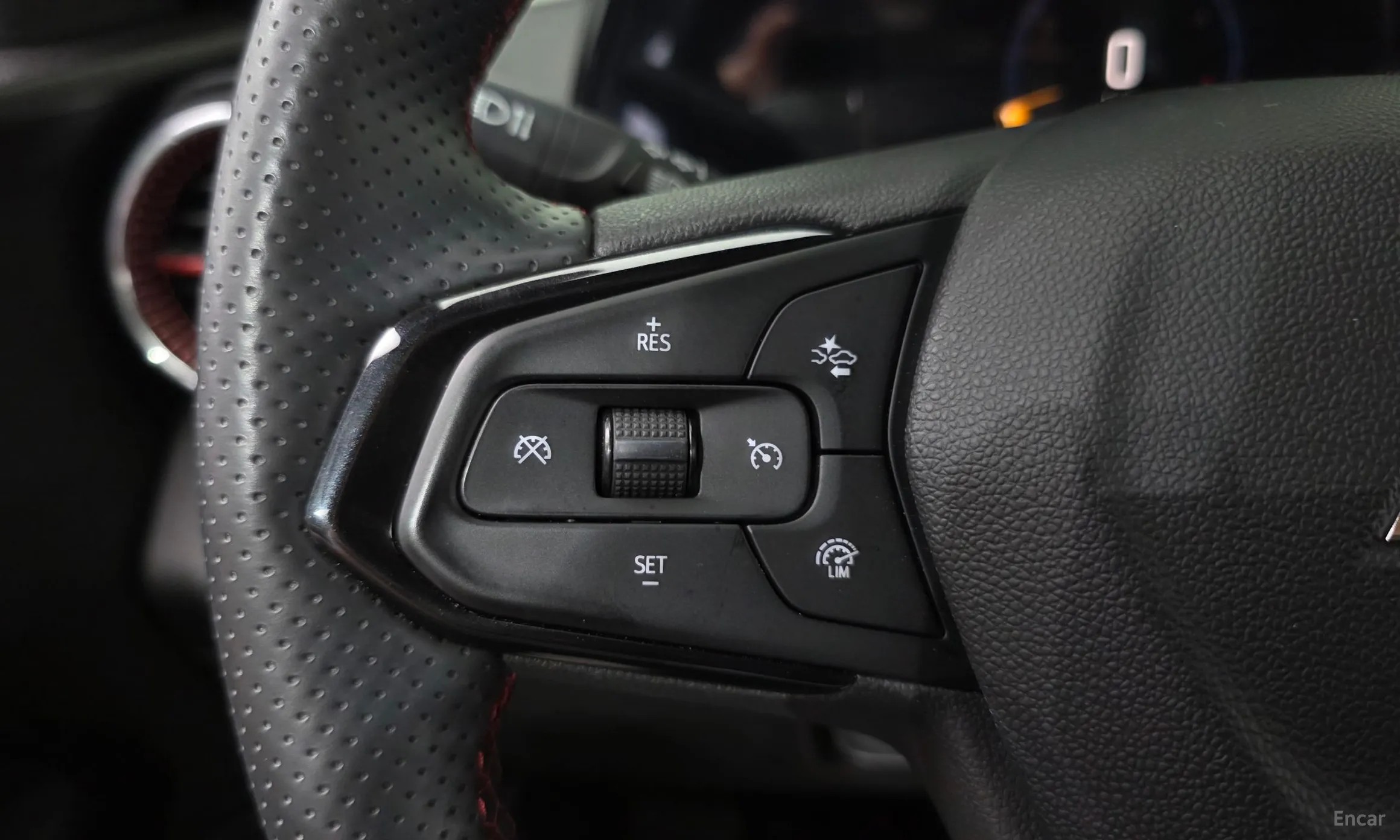 Chevrolet (GM Daewoo) Trax Crossover превью 19