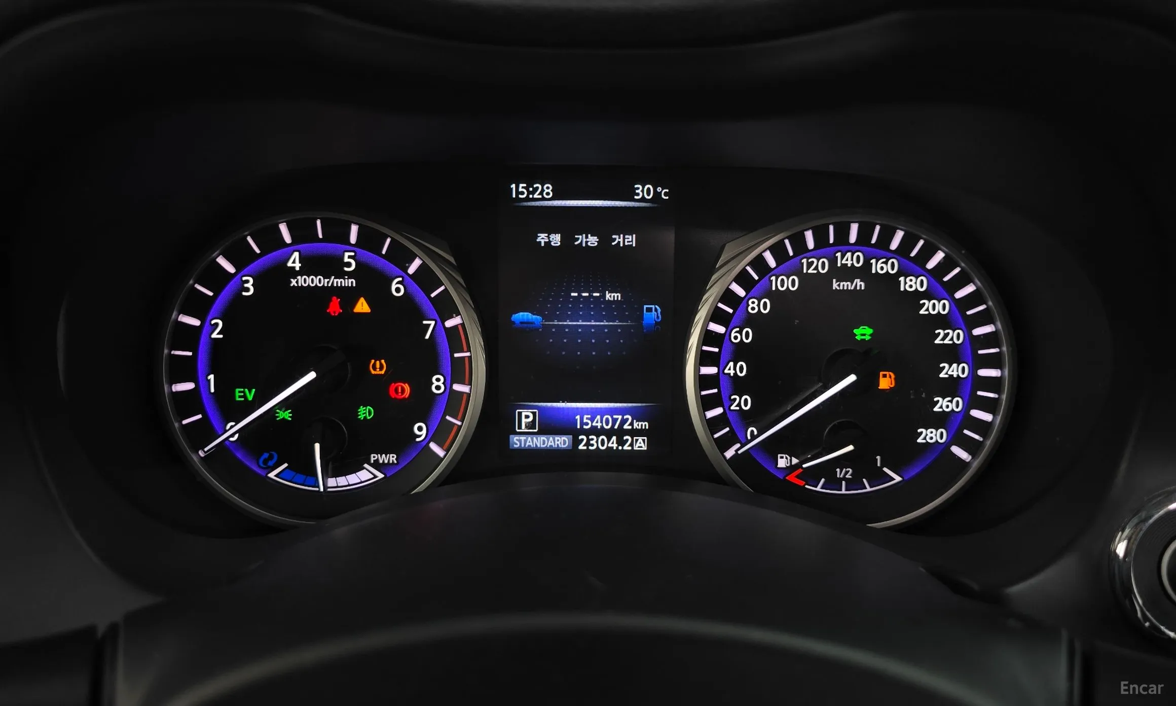 Infiniti Q50 превью 8
