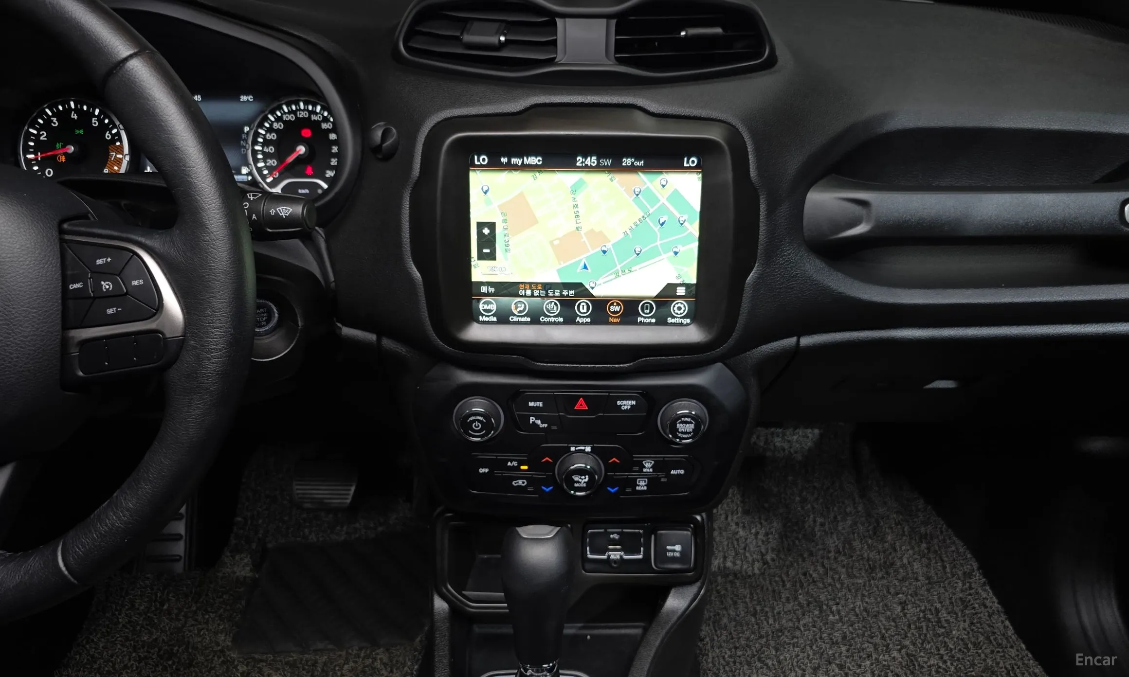Jeep Renegade превью 14