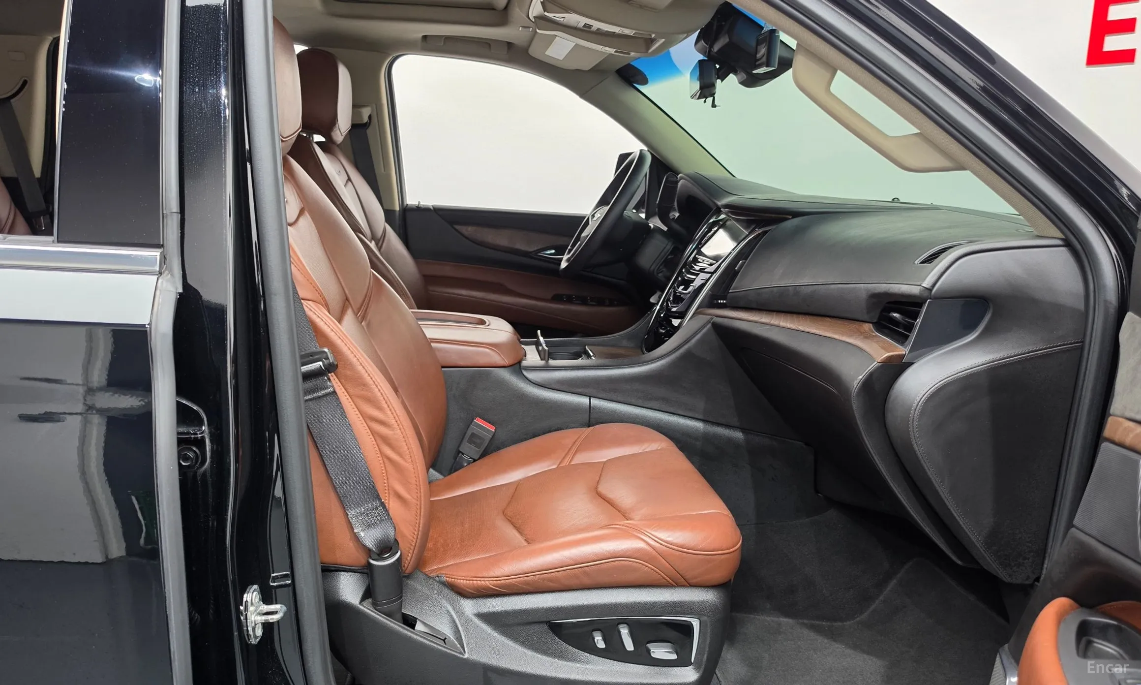 Cadillac Escalade превью 11