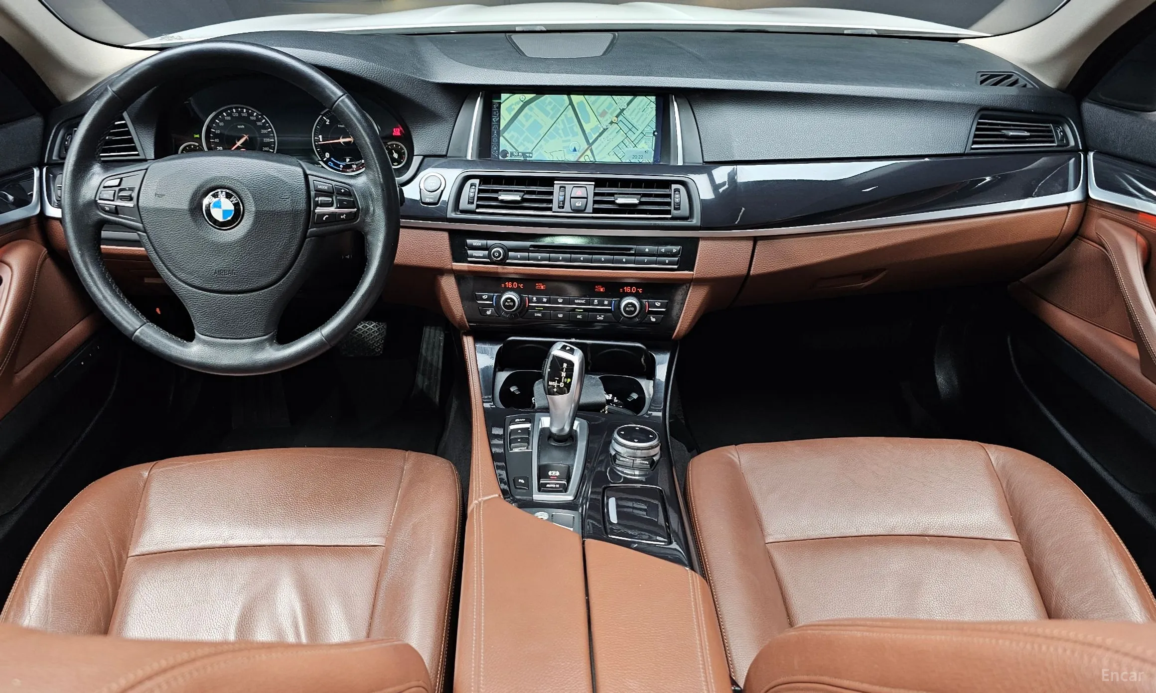BMW 5 Series (F10) превью 7