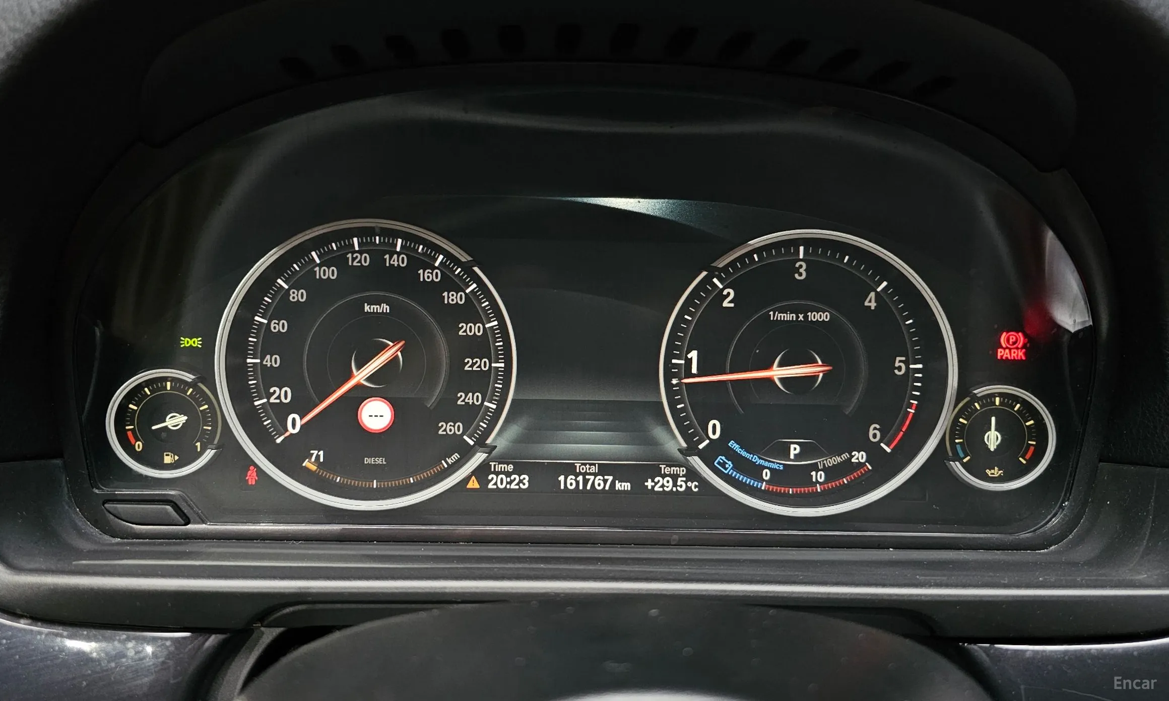 BMW 5 Series (F10) превью 8