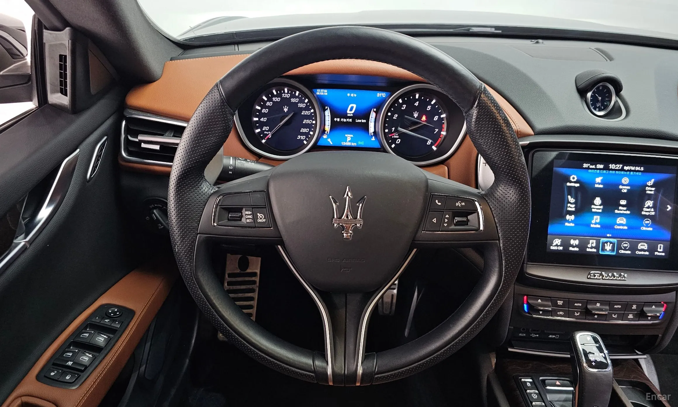 Maserati Ghibli превью 13