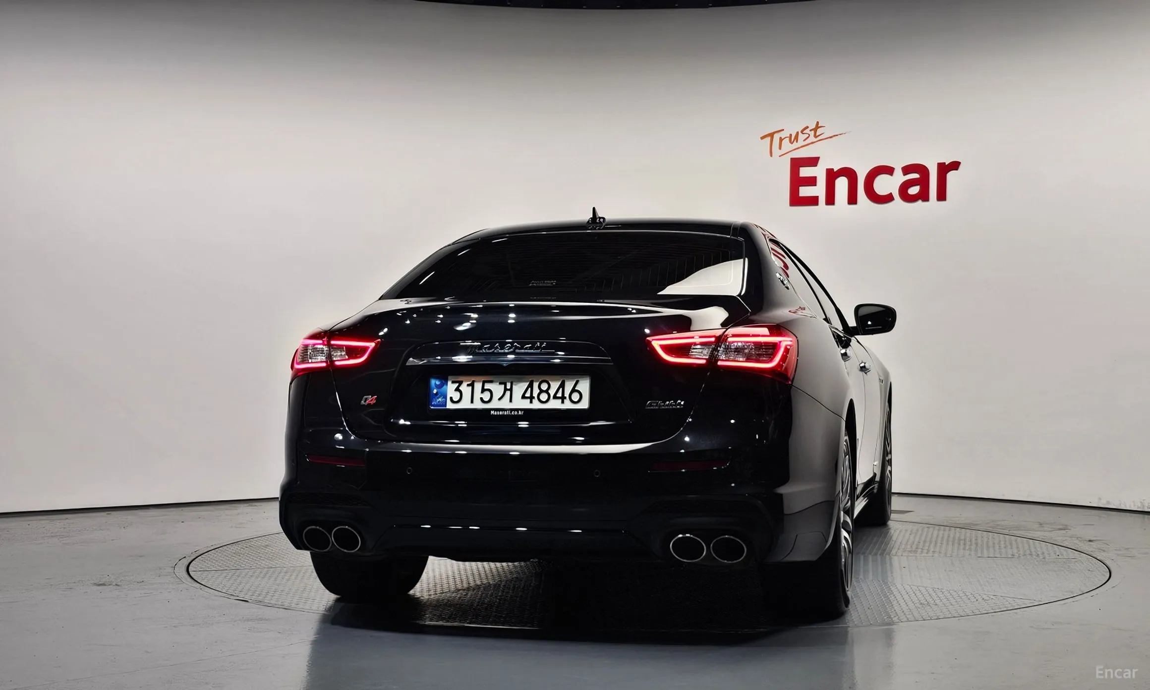 Maserati Ghibli превью 4