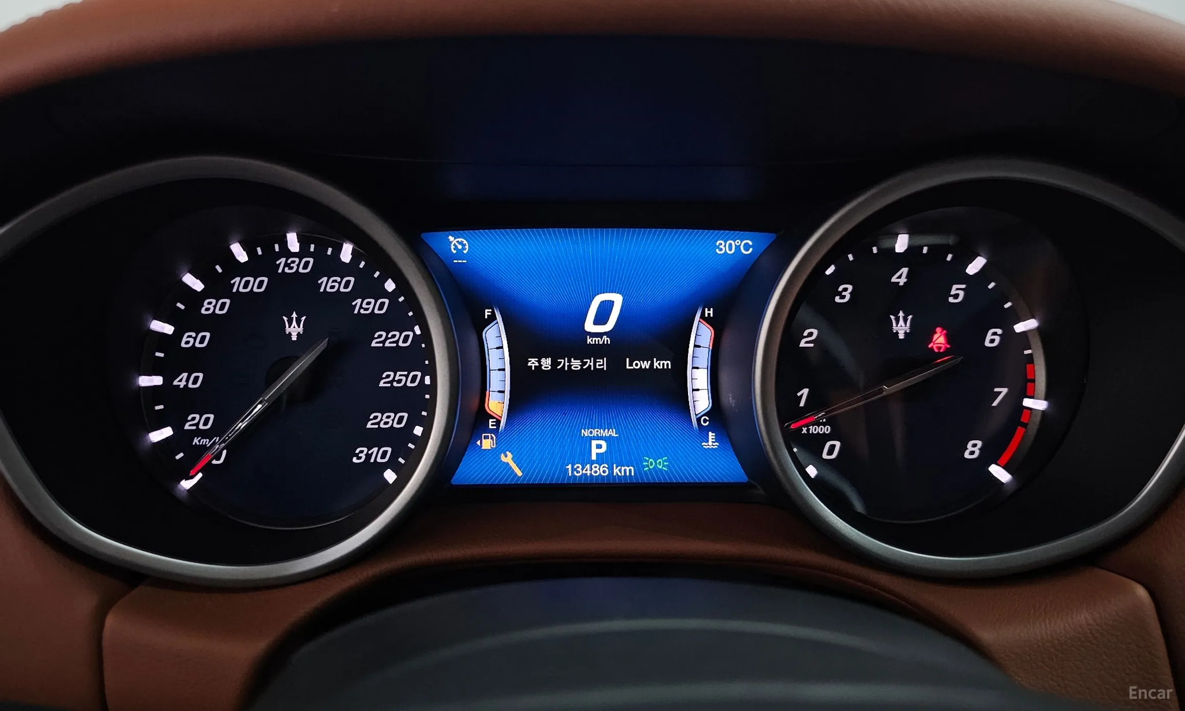 Maserati Ghibli превью 8