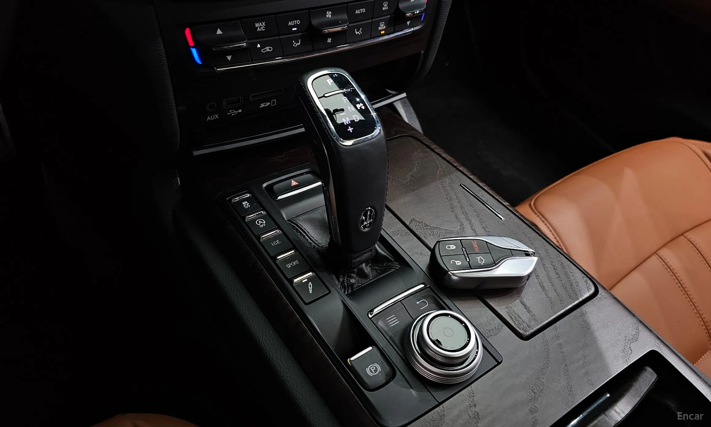 Maserati Ghibli превью 9