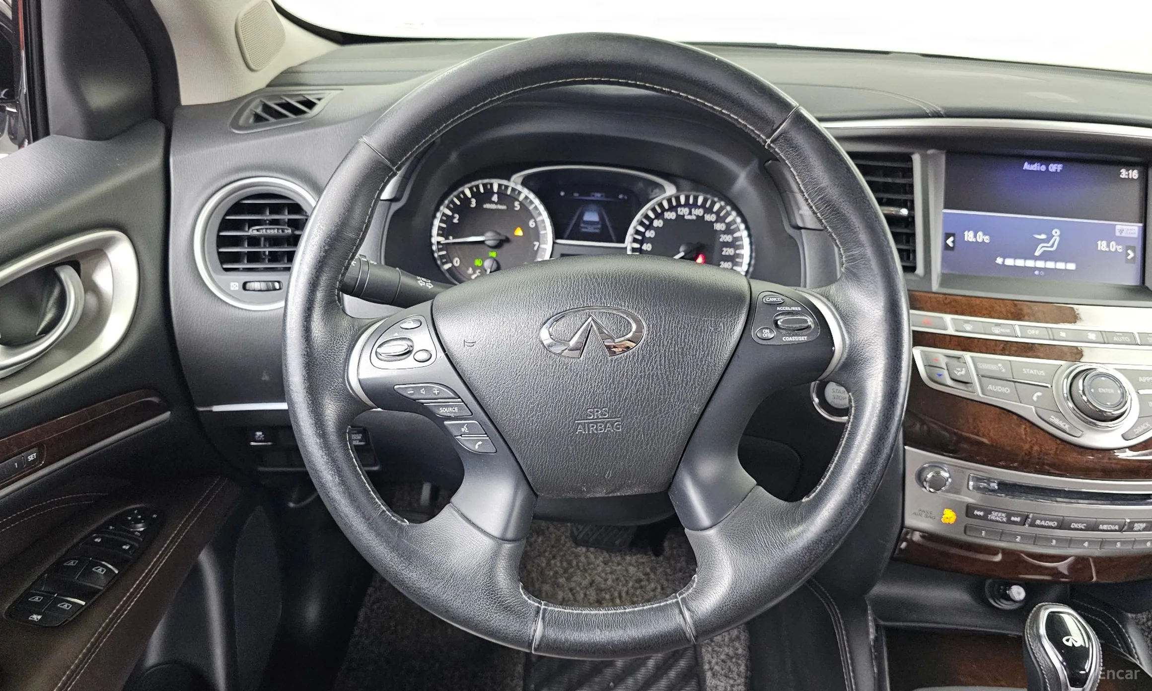 Infiniti QX60 превью 13