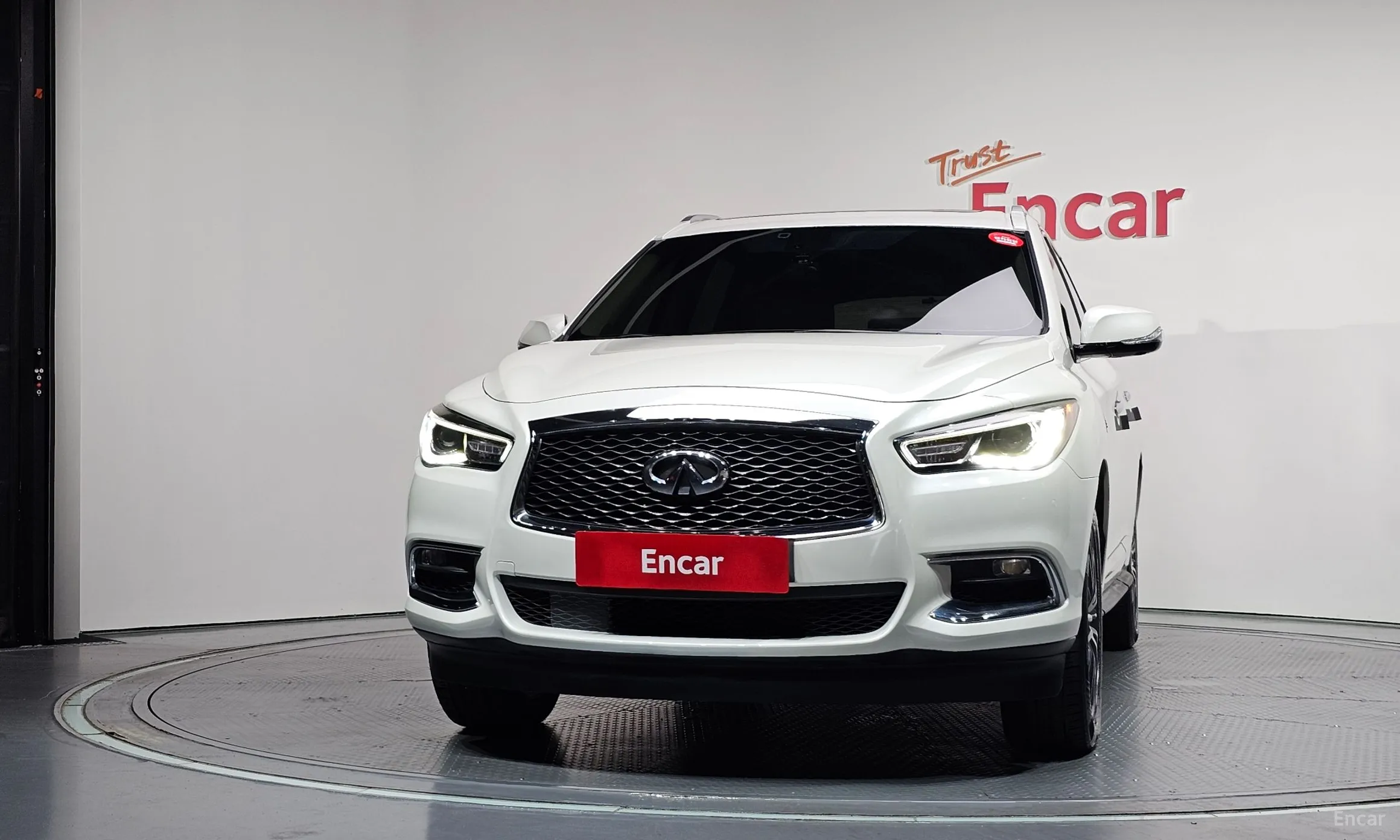 Infiniti QX60 превью 3