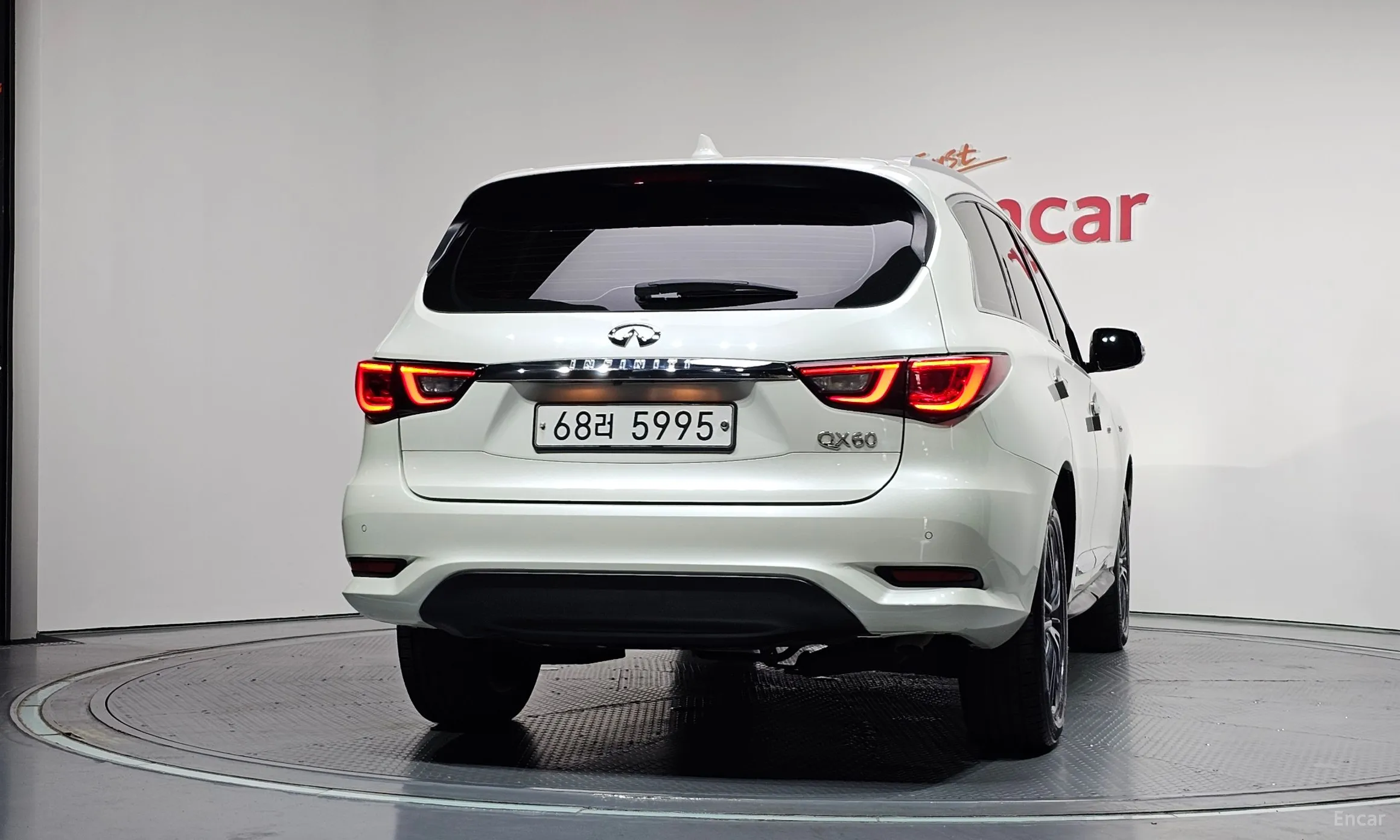 Infiniti QX60 превью 4